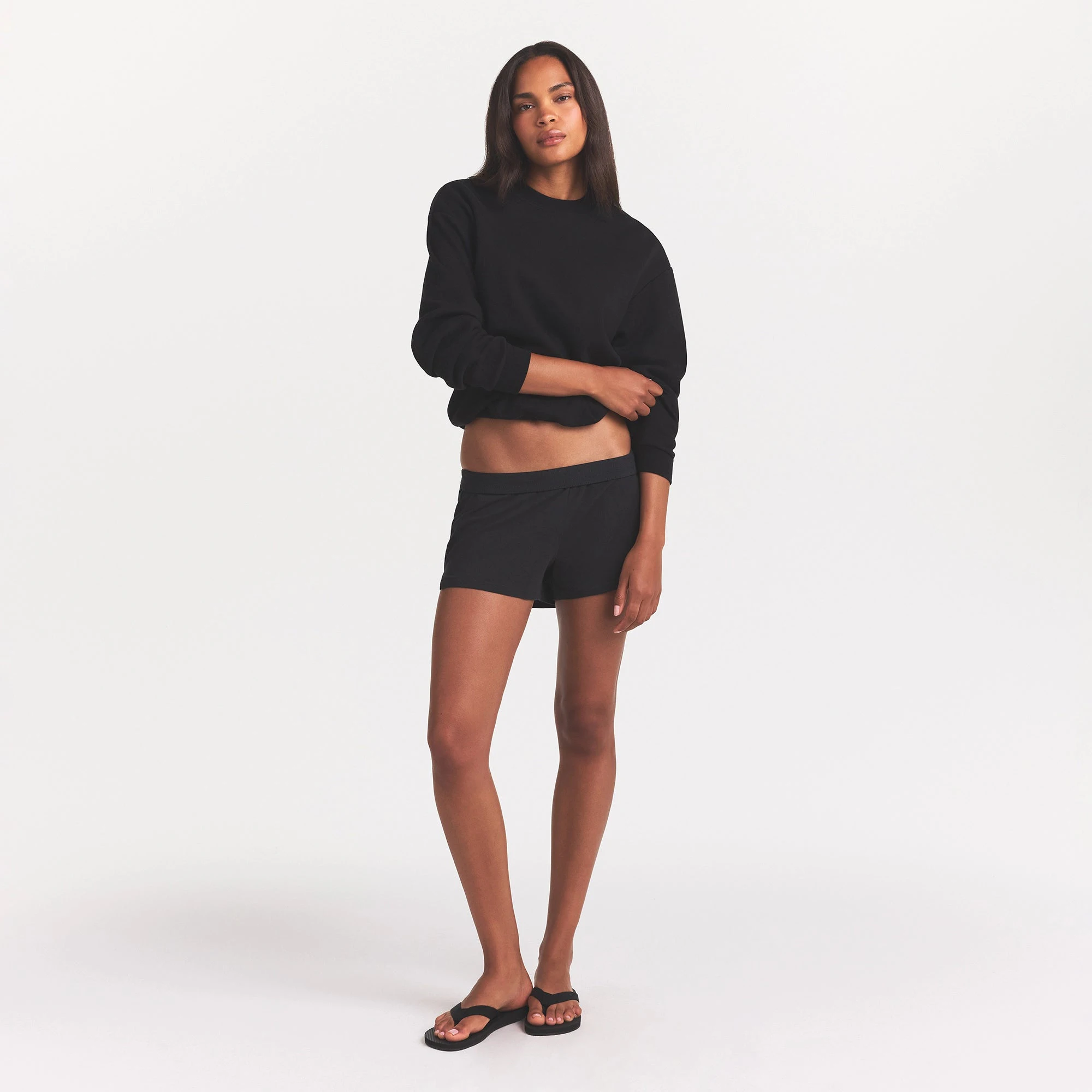 COTTON FLEECE CLASSIC CREWNECK | |ONYX ON A MODEL FRONT VIEW @ | FOCUS: 0.0, 1.0, 0.9