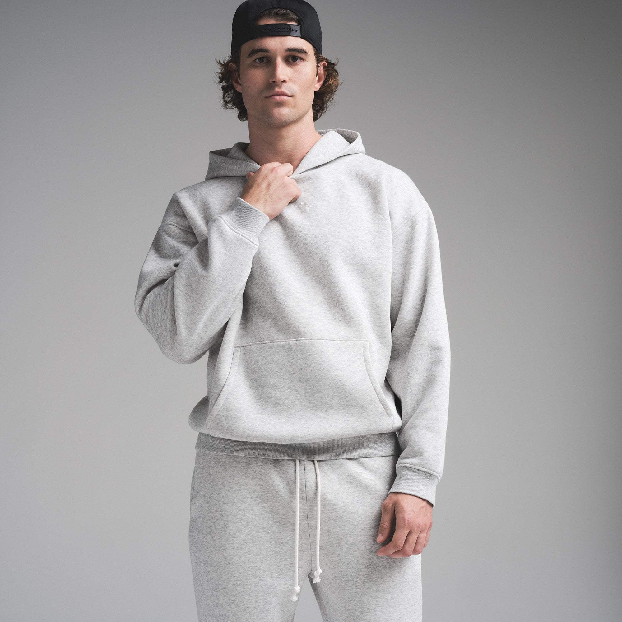 FLEECE LOUNGE MENS RELAXED HOODIE | LIGHT HEATHER GREY