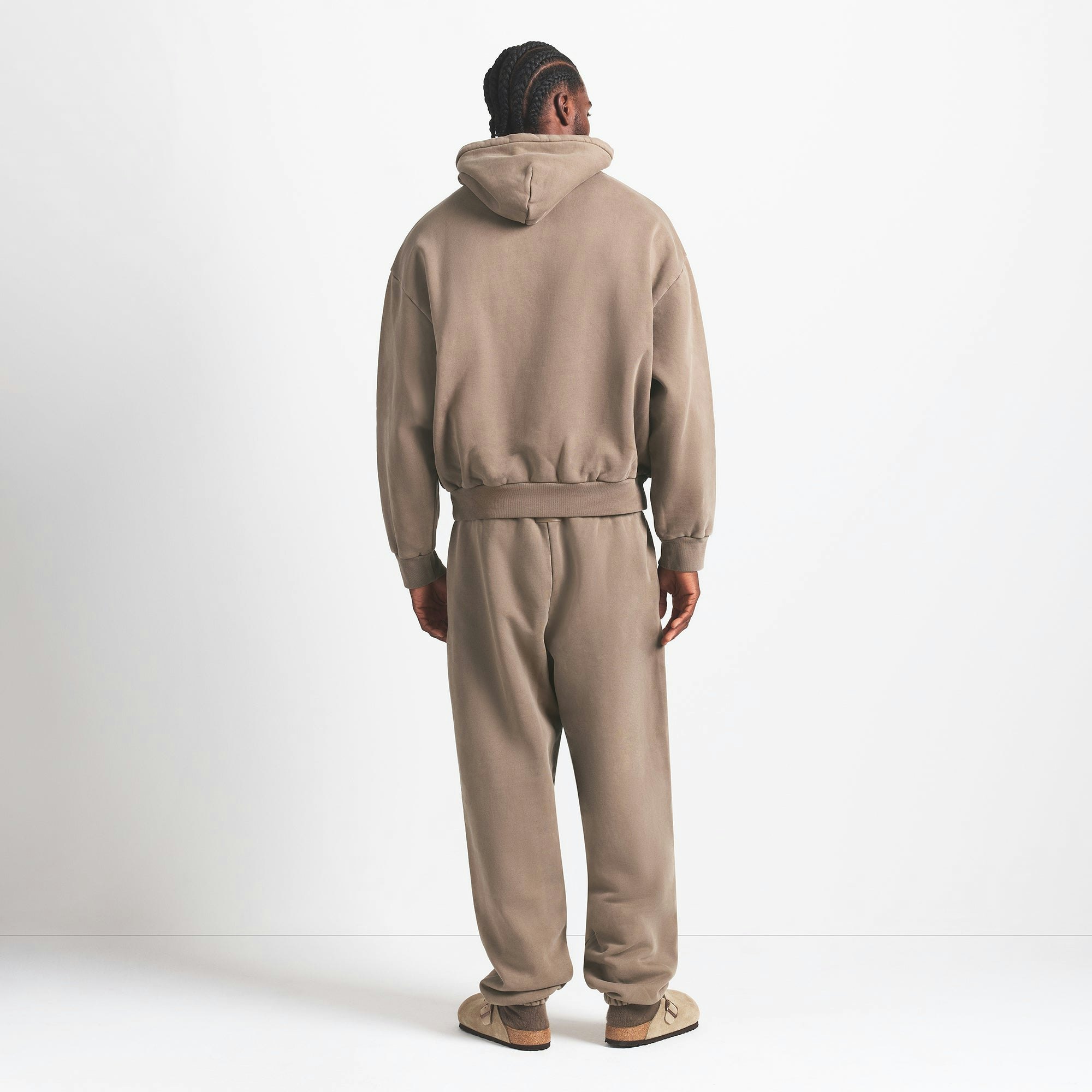 HEAVYWEIGHT FLEECE MENS HOODIE | TRUFFLE ON A MODEL BACK VIEW @ | FOCUS: 0.0, 1.0, 0.9