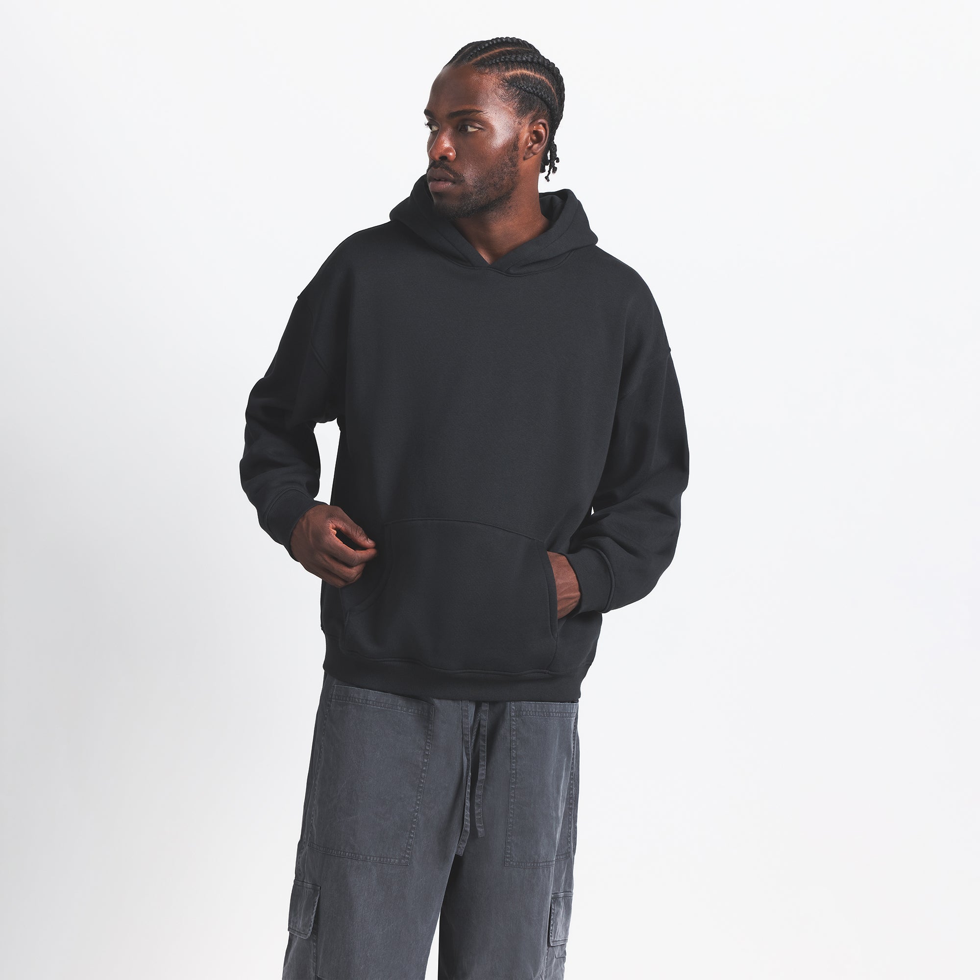 FLEECE LOUNGE MENS RELAXED HOODIE | WASHED ONYX | SKIMS