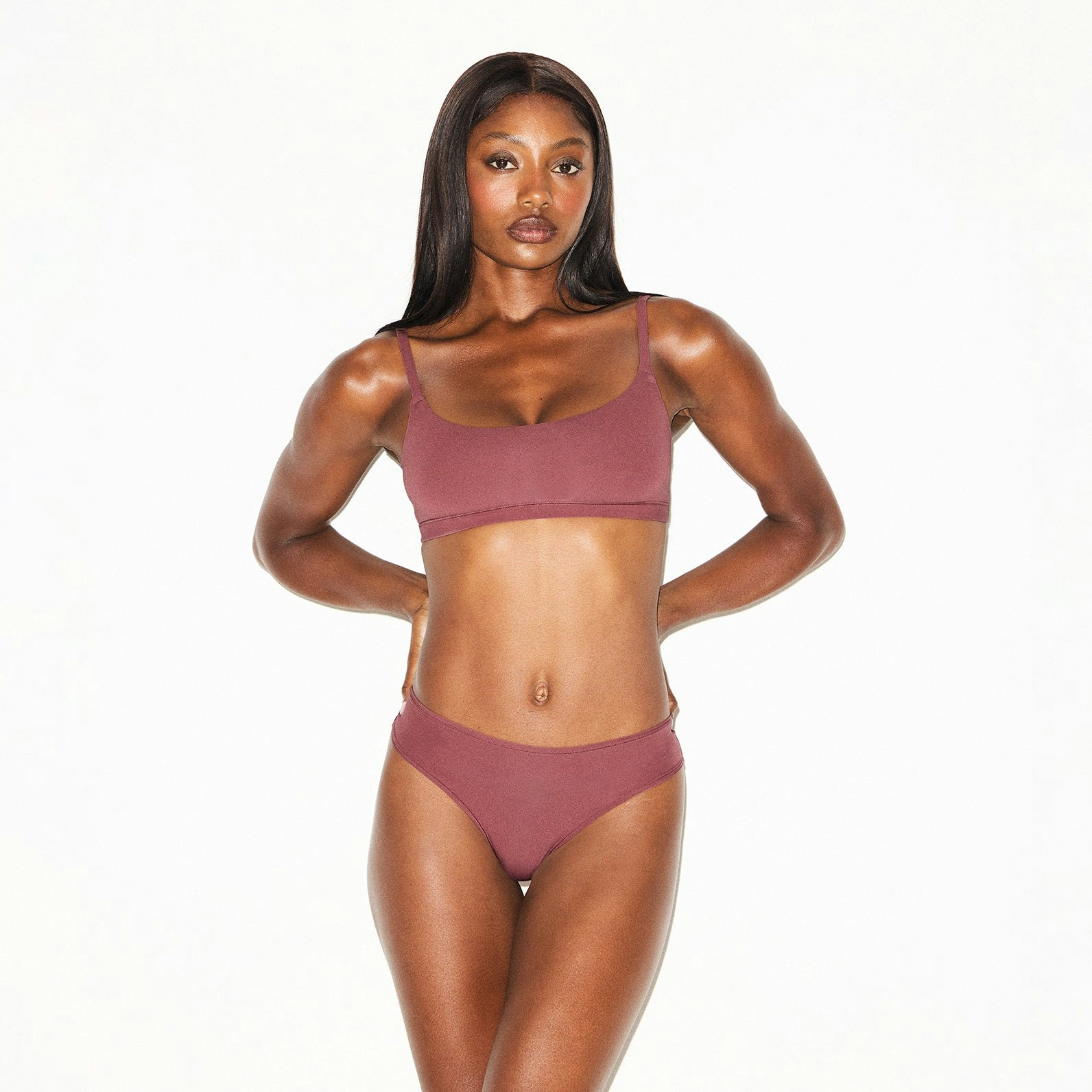 FITS EVERYBODY CHEEKY BRIEF | BEET ON A MODEL FRONT VIEW @ | FOCUS: 0.0, 1.0, 0.9