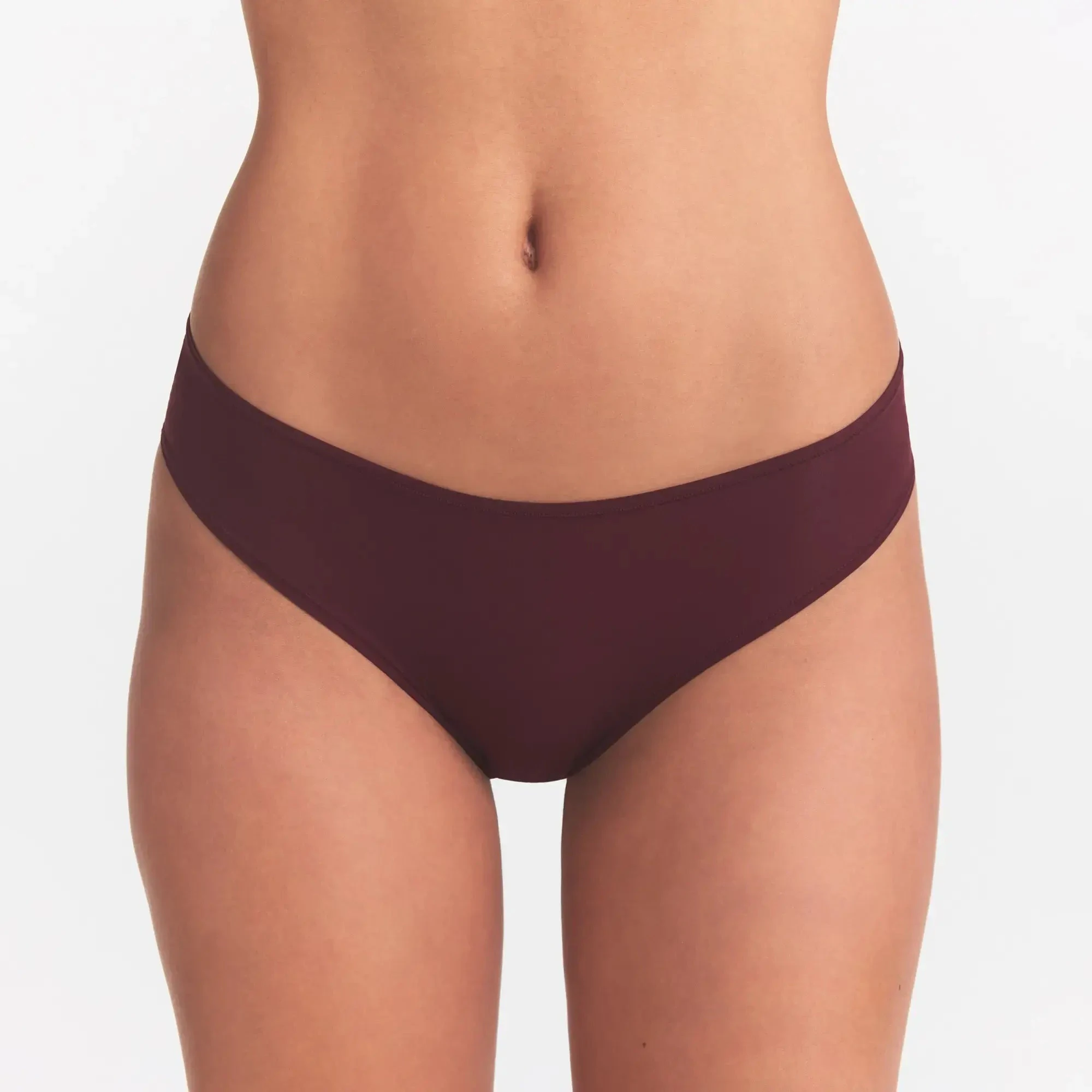 FITS EVERYBODY CHEEKY BRIEF | CURRANT ON A MODEL | FOCUS: 0.0, 1.0, 0.9