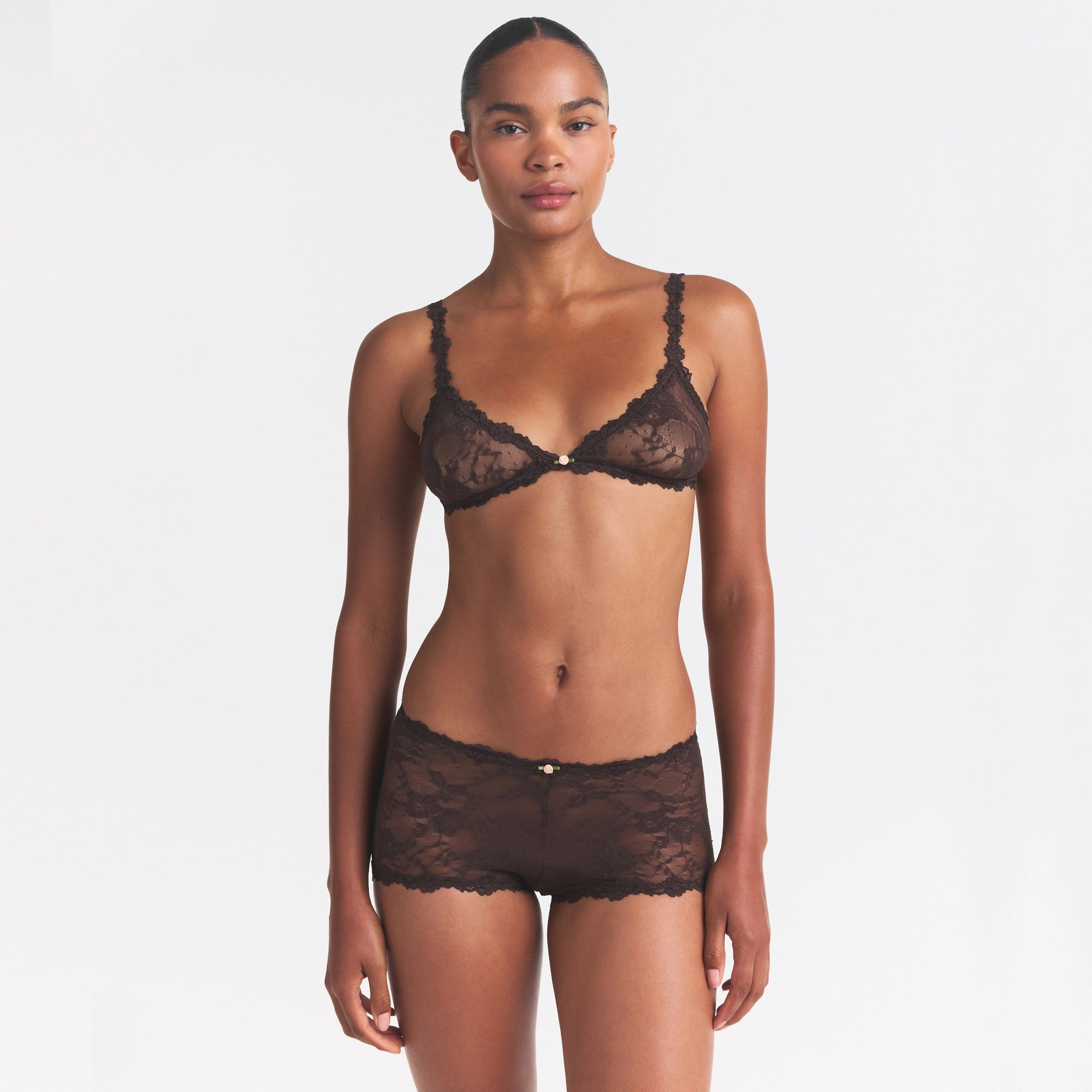 STRETCH LACE BOY SHORT | ESPRESSO ON A MODEL SIDE VIEW @ | FOCUS: 0.0, 1.0, 0.9