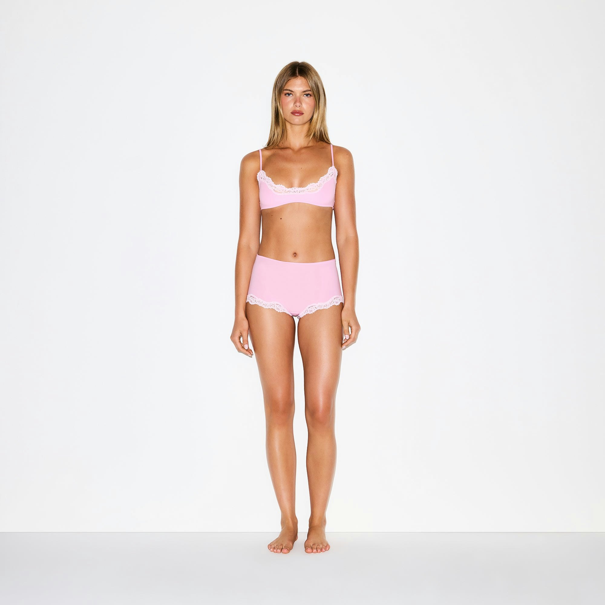 FITS EVERYBODY LACE BOY SHORT | BUBBLEGUM TONAL ON A MODEL FRONT VIEW @ | FOCUS: 0.0, 1.0, 0.9