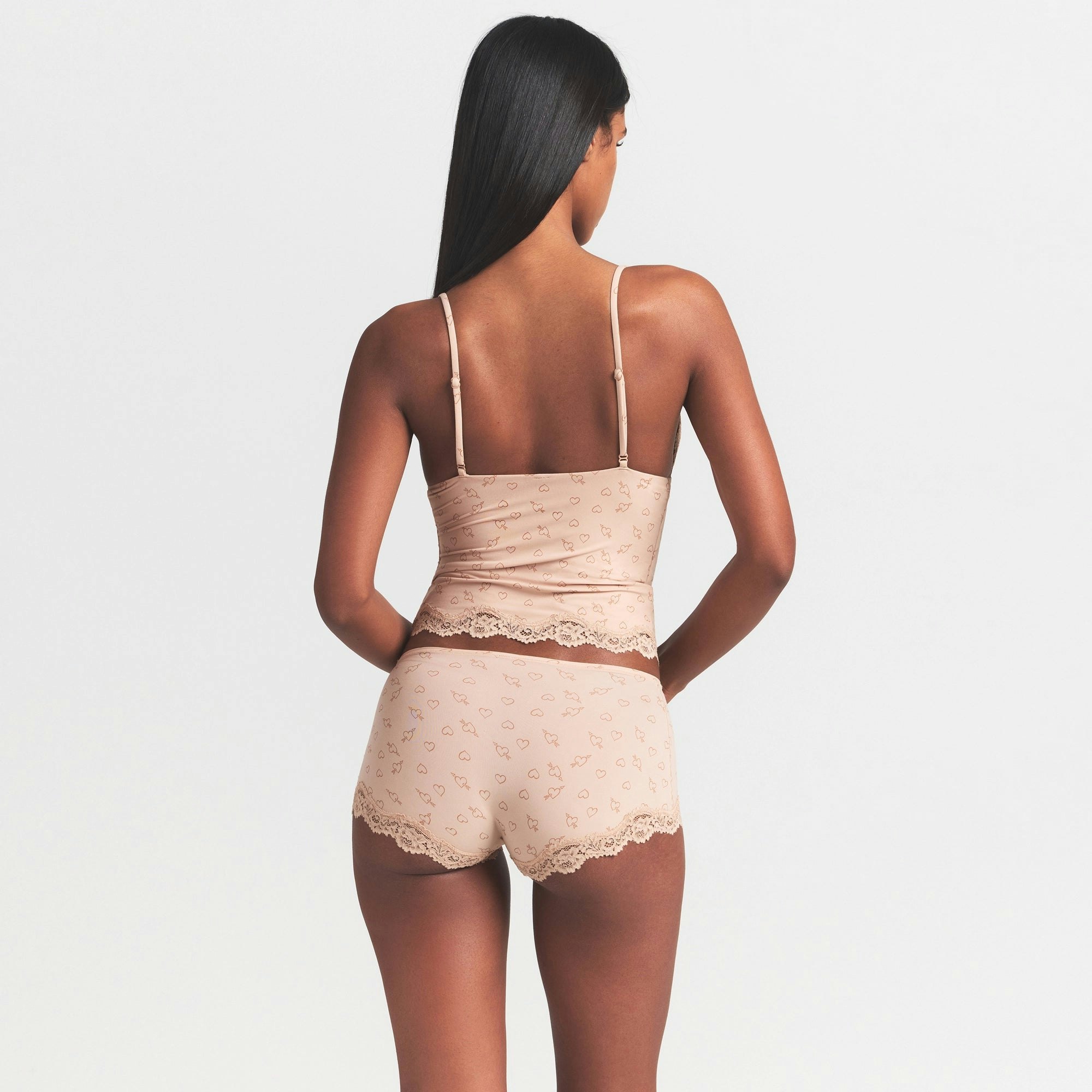 FITS EVERYBODY LACE BOY SHORT | MICA SKETCHED HEARTS ON A MODEL SIDE VIEW @ | FOCUS: 0.0, 1.0, 0.9