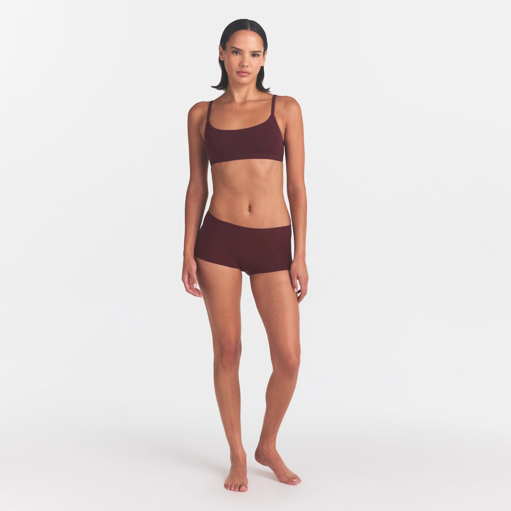 FITS EVERYBODY BOY SHORT | CURRANT ON A MODEL | FOCUS: 0.0, 1.0, 0.9