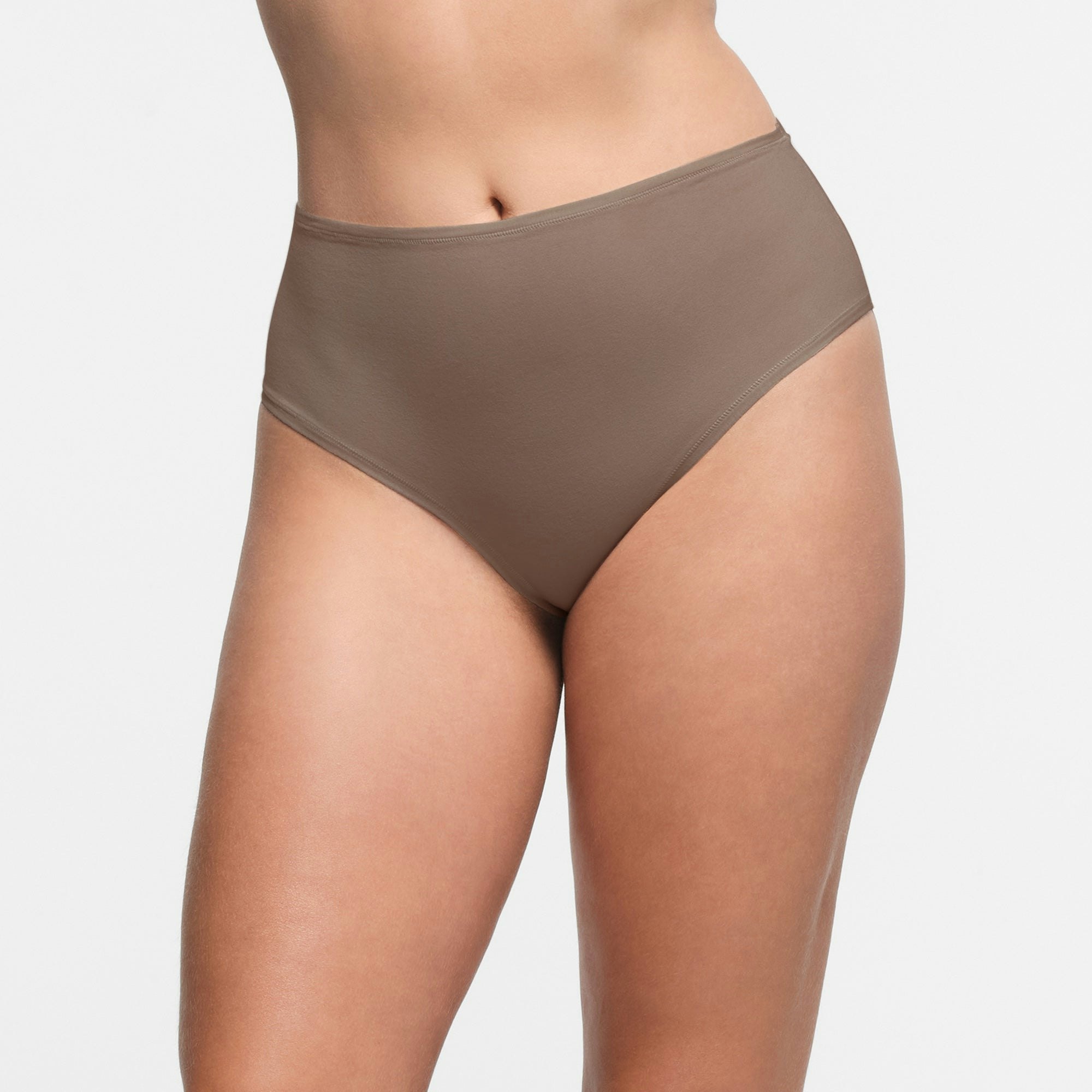 COTTON JERSEY FULL BRIEF | TRUFFLE ON A MODEL FRONT VIEW |  
 FOCUS: 0.1, 0.9, 0.9