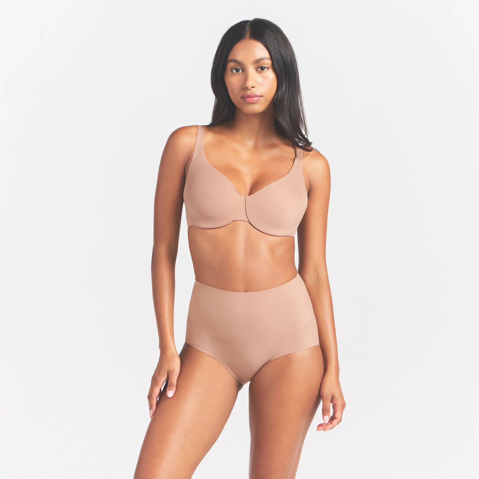 SMOOTHING INTIMATES HIGH-WAISTED BRIEF | SIENNA ON A MODEL FRONT VIEW @ | FOCUS: 0.0, 1.0, 0.9