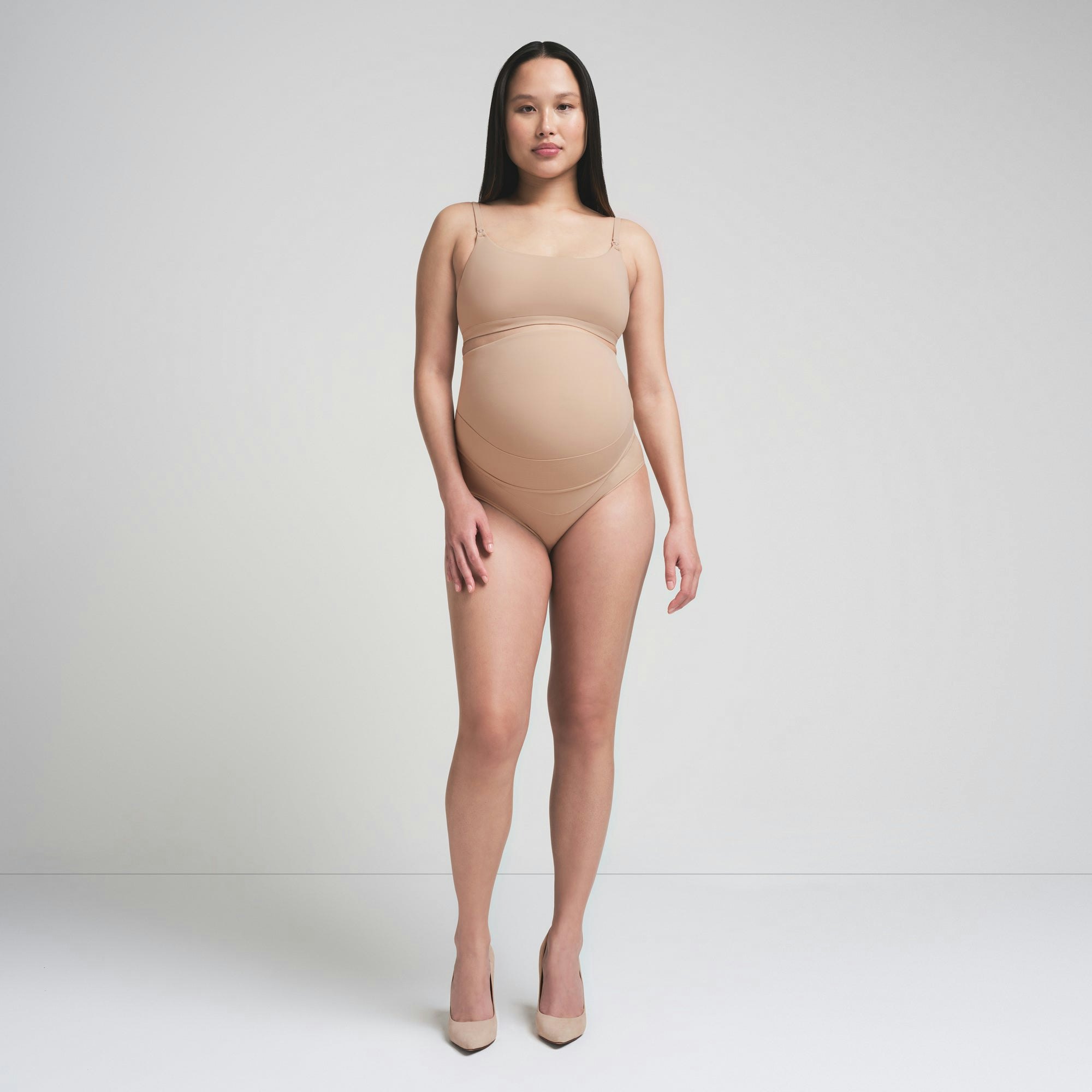 FITS EVERYBODY MATERNITY BANDED HIGH-WAISTED BRIEF | CLAY ON A MODEL FRONT VIEW | FOCUS: 0.0, 1.0, 0.9