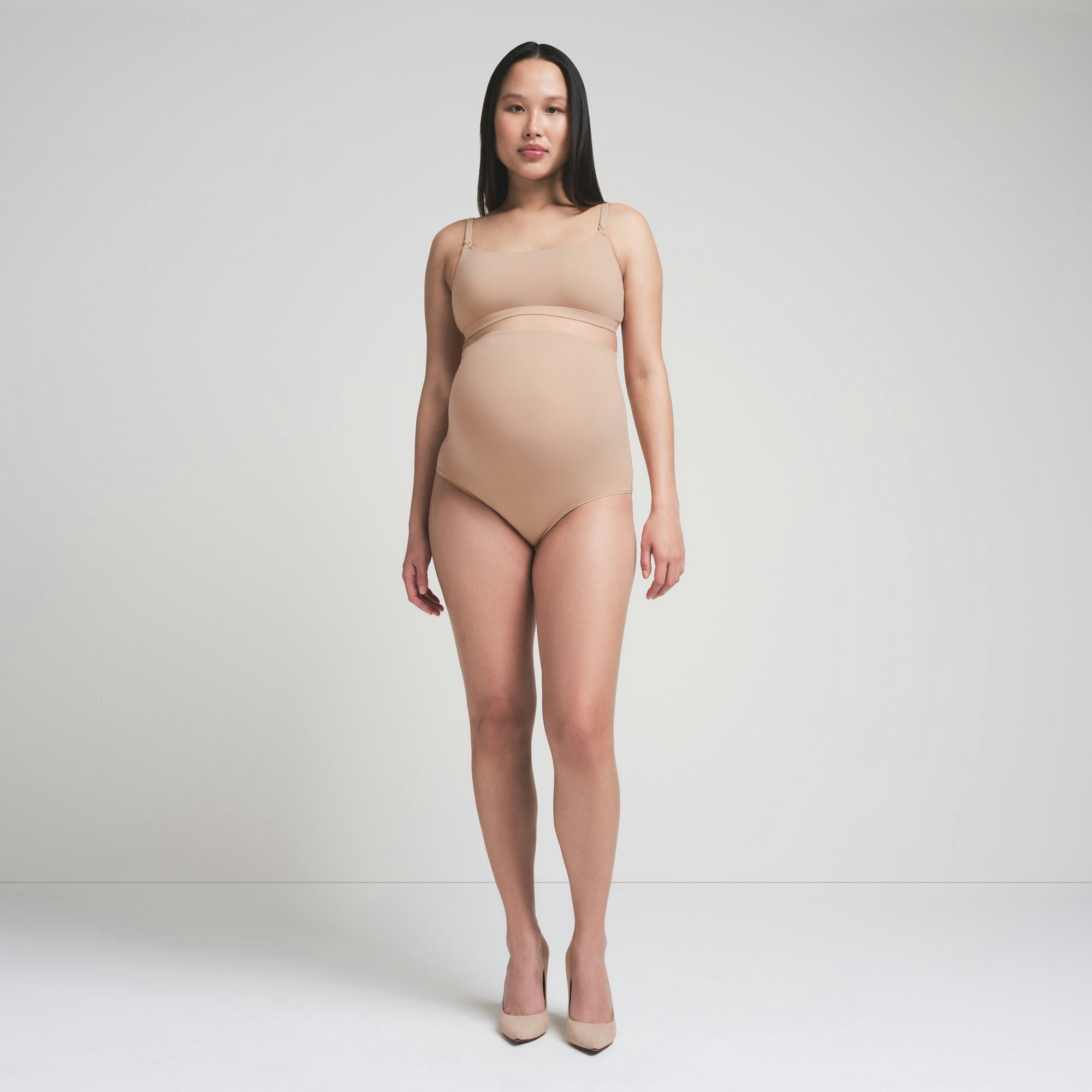 FITS EVERYBODY MATERNITY HIGH-WAISTED BRIEF | CLAY ON A MODEL FRONT VIEW | FOCUS: 0.0, 1.0, 0.9