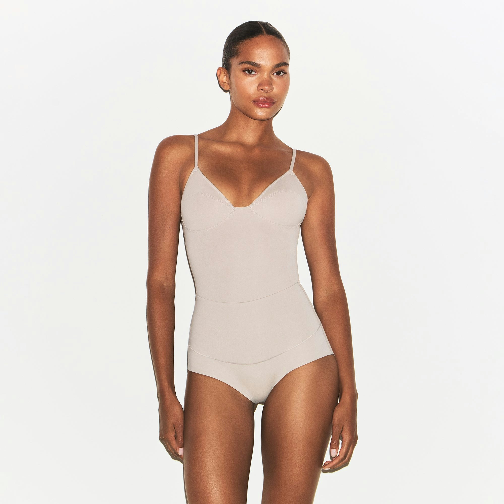 COTTON SHAPEWEAR HIGH-WAISTED BRIEF | LINEN ON A MODEL FRONT VIEW | FOCUS: 0.0, 1.0, 0.9