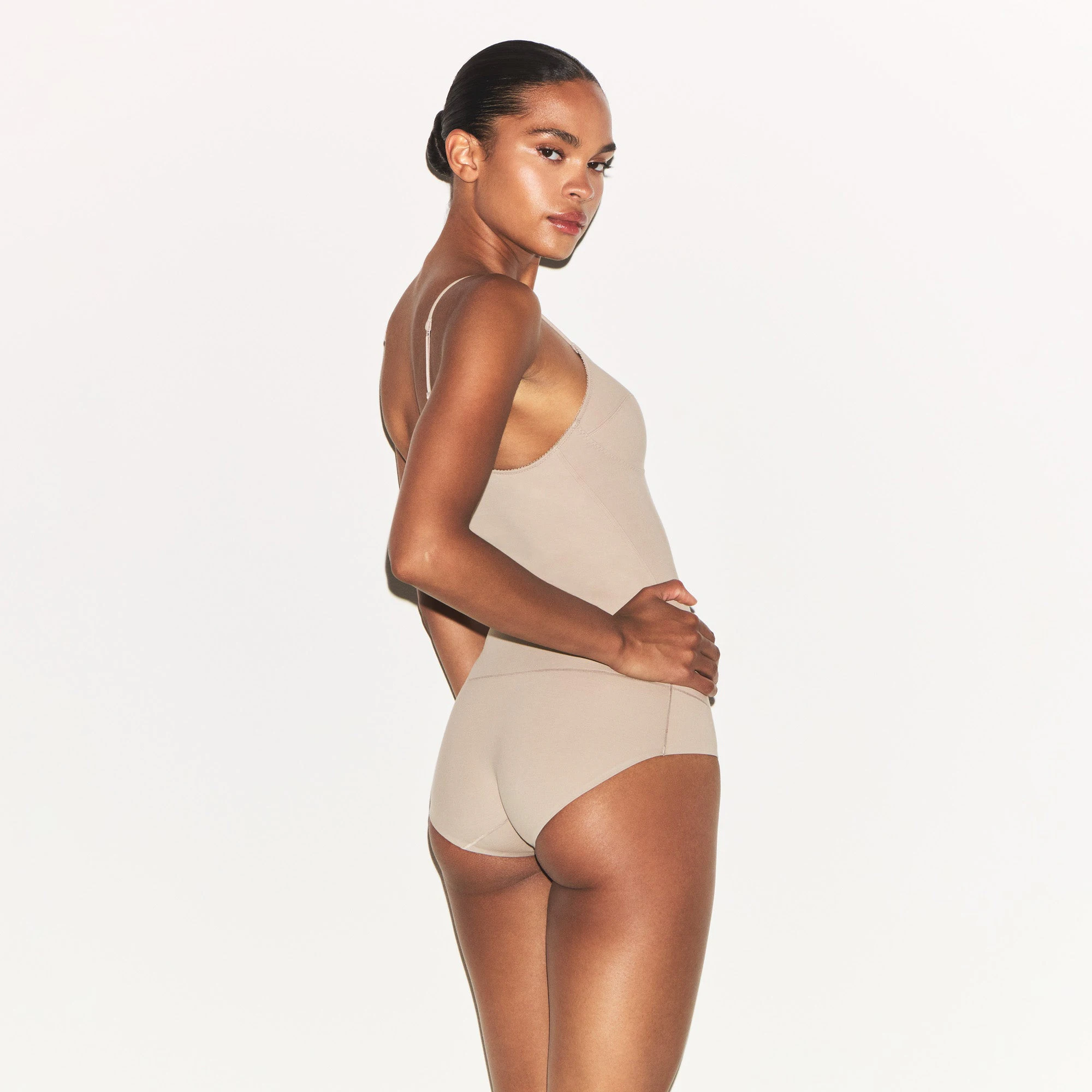 COTTON SHAPEWEAR HIGH-WAISTED BRIEF | LINEN ON A MODEL SIDE VIEW | FOCUS: 0.0, 1.0, 0.9