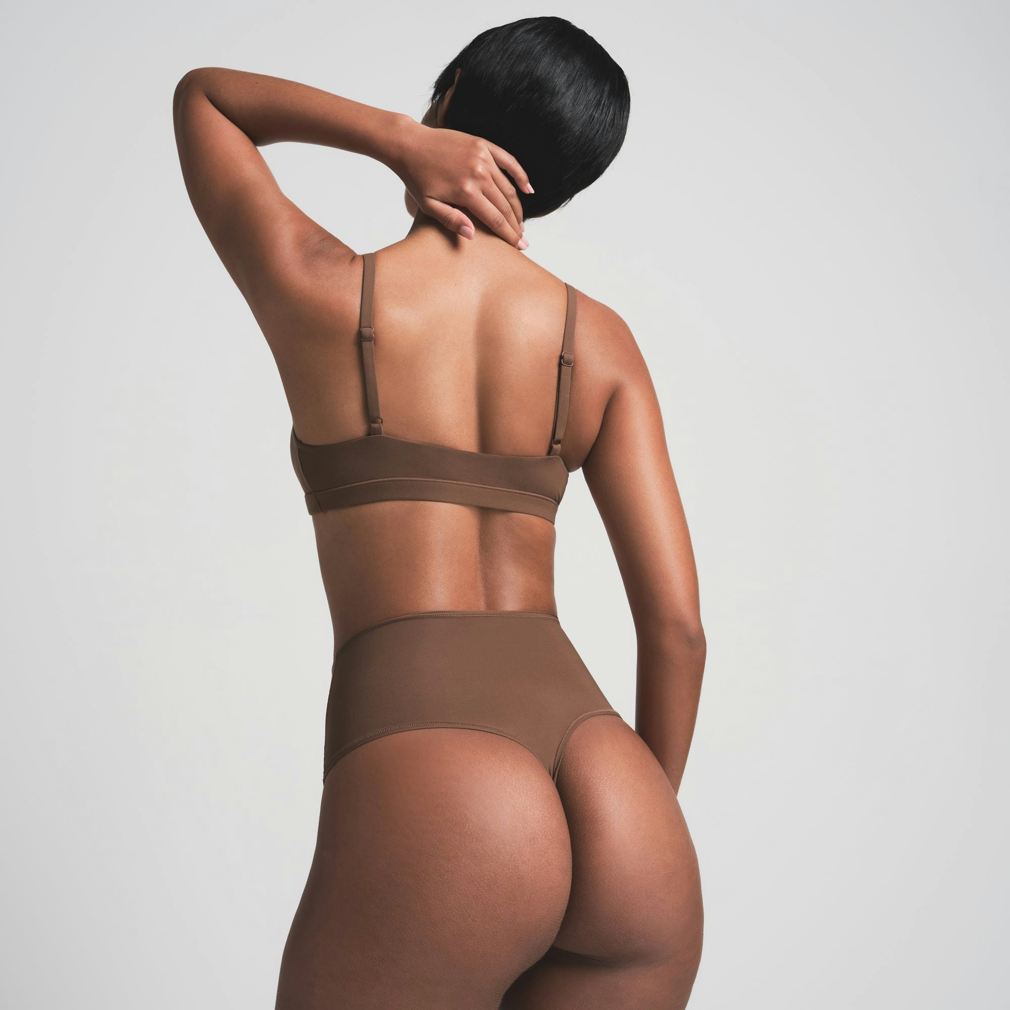FITS EVERYBODY HIGH-WAISTED THONG | JASPER ON A MODEL BACK VIEW | FOCUS: 0.0, 1.0, 0.9