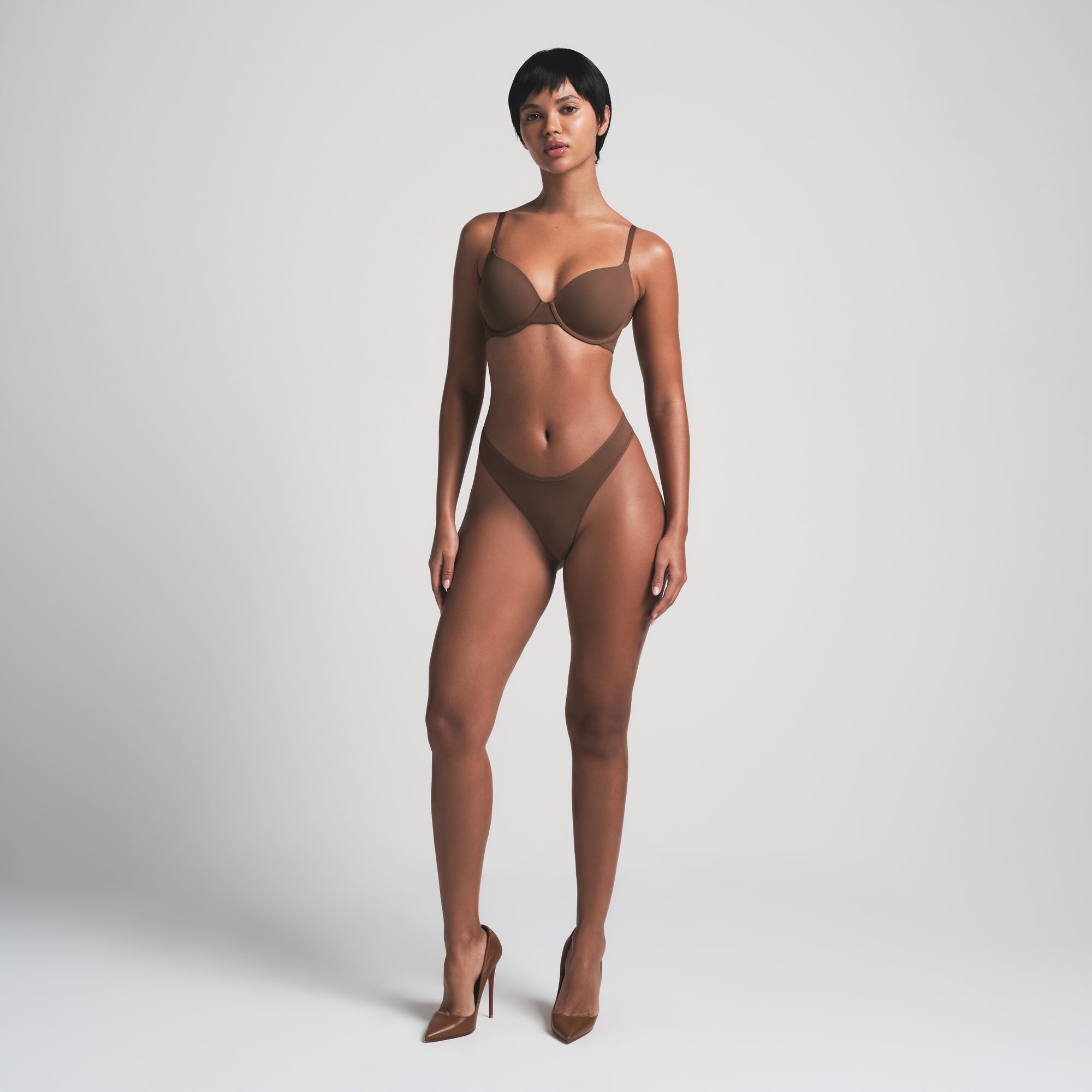 Fits Everybody Dipped Front Thong | SKIMS