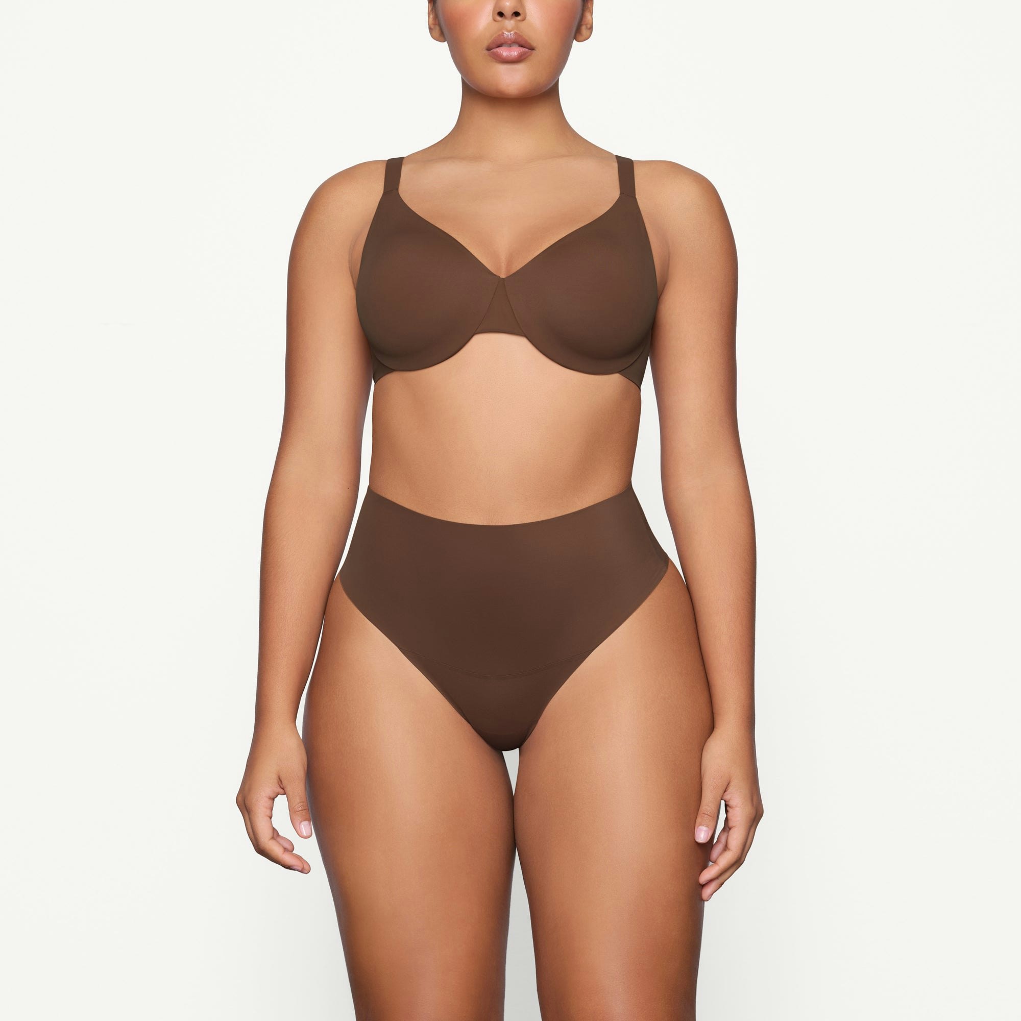 SMOOTHING INTIMATES HIGH-WAISTED THONG | JASPER ON A MODEL FRONT VIEW