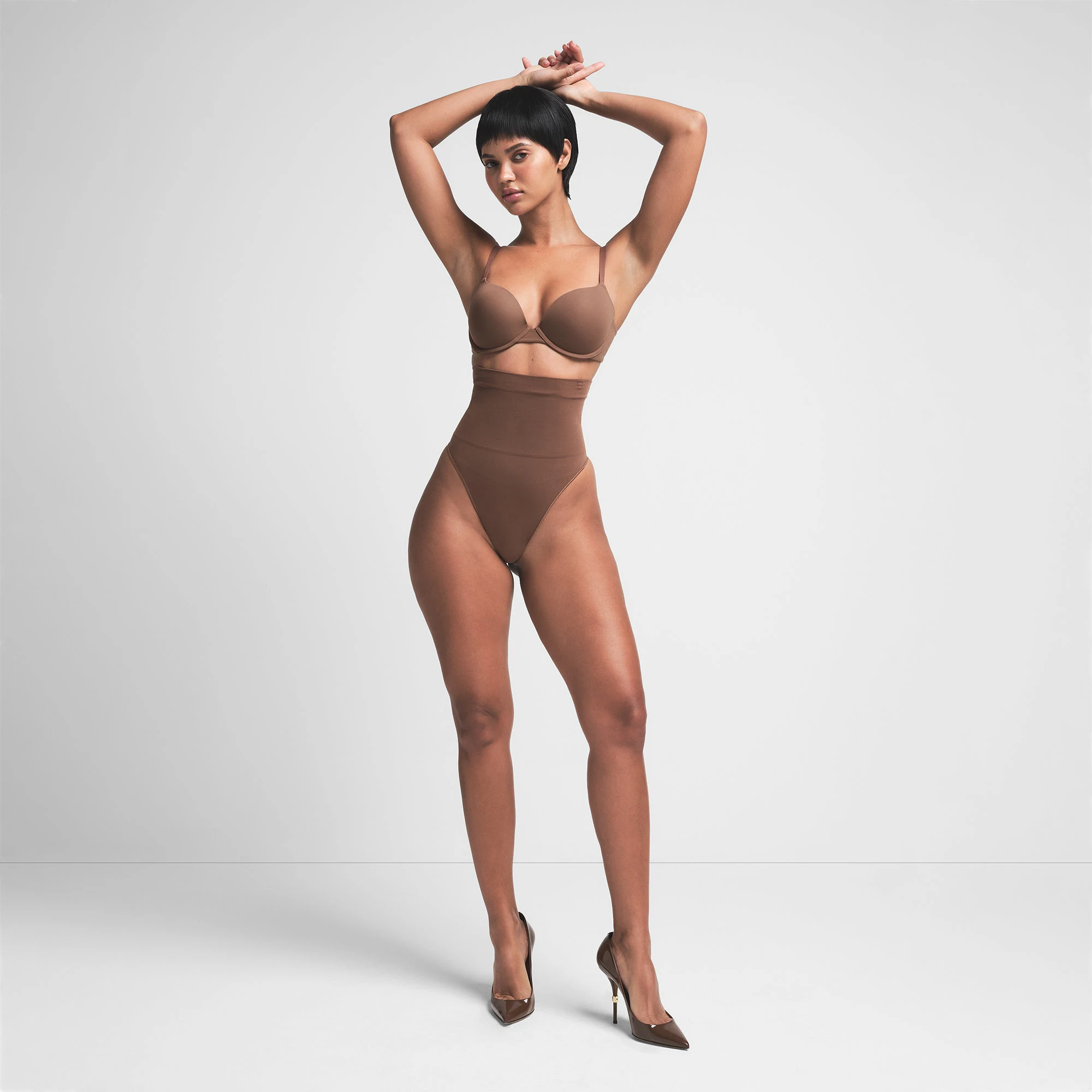 CORE CONTROL HIGH-WAISTED THONG | JASPER ON A MODEL FRONT VIEW | FOCUS: 0.0, 1.0, 0.9