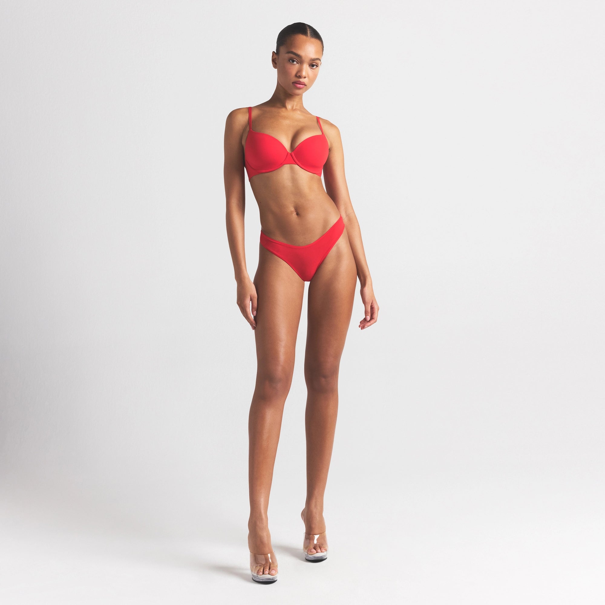 FITS EVERYBODY DIPPED FRONT THONG | CHERRY ON A MODEL FRONT VIEW @ | FOCUS: 0.0, 1.0, 0.9