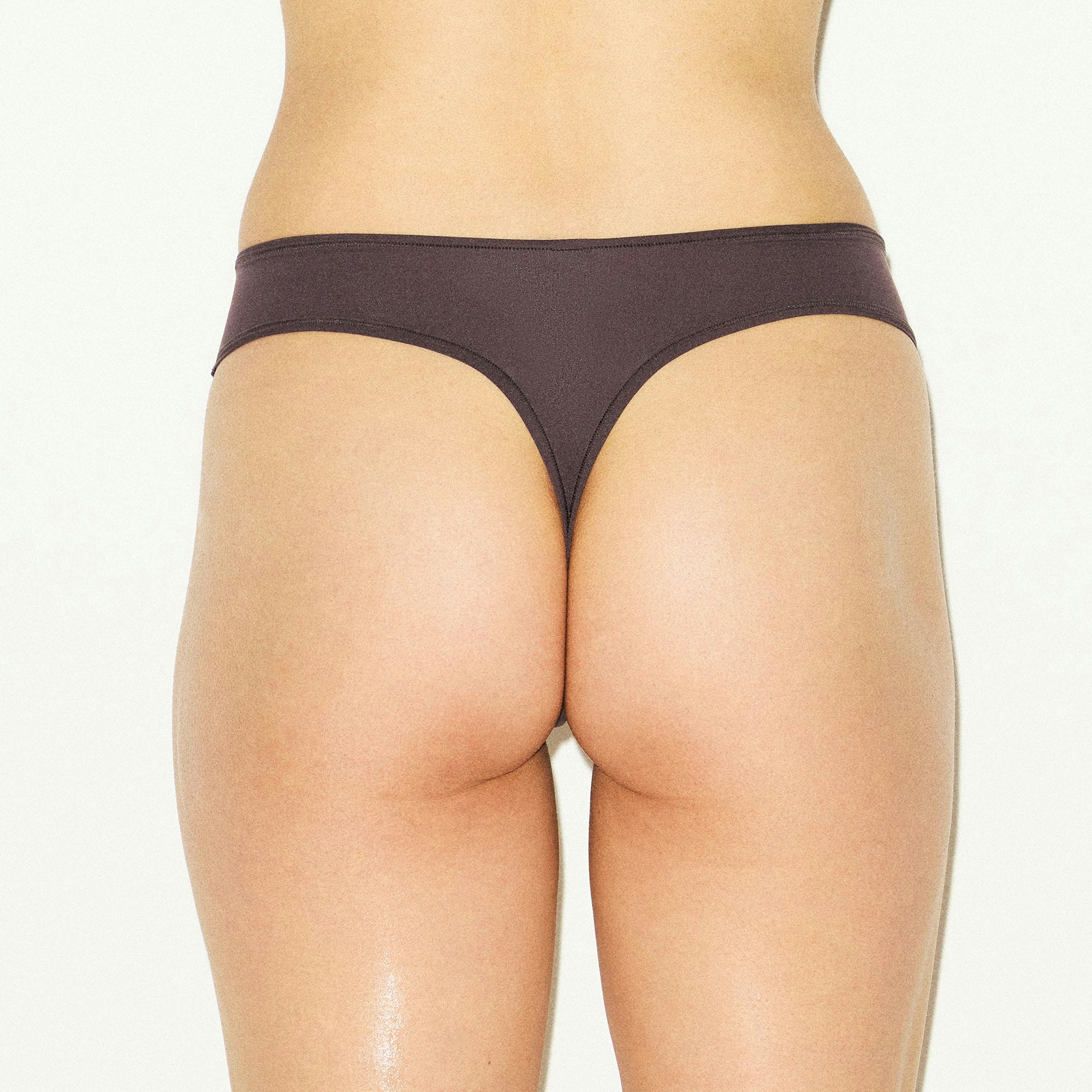 FITS EVERYBODY THONG 5-PACK | PHOENIX ANIMAL MULTI ON A MODEL BACK VIEW @ | FOCUS: 0.0, 1.0, 0.9