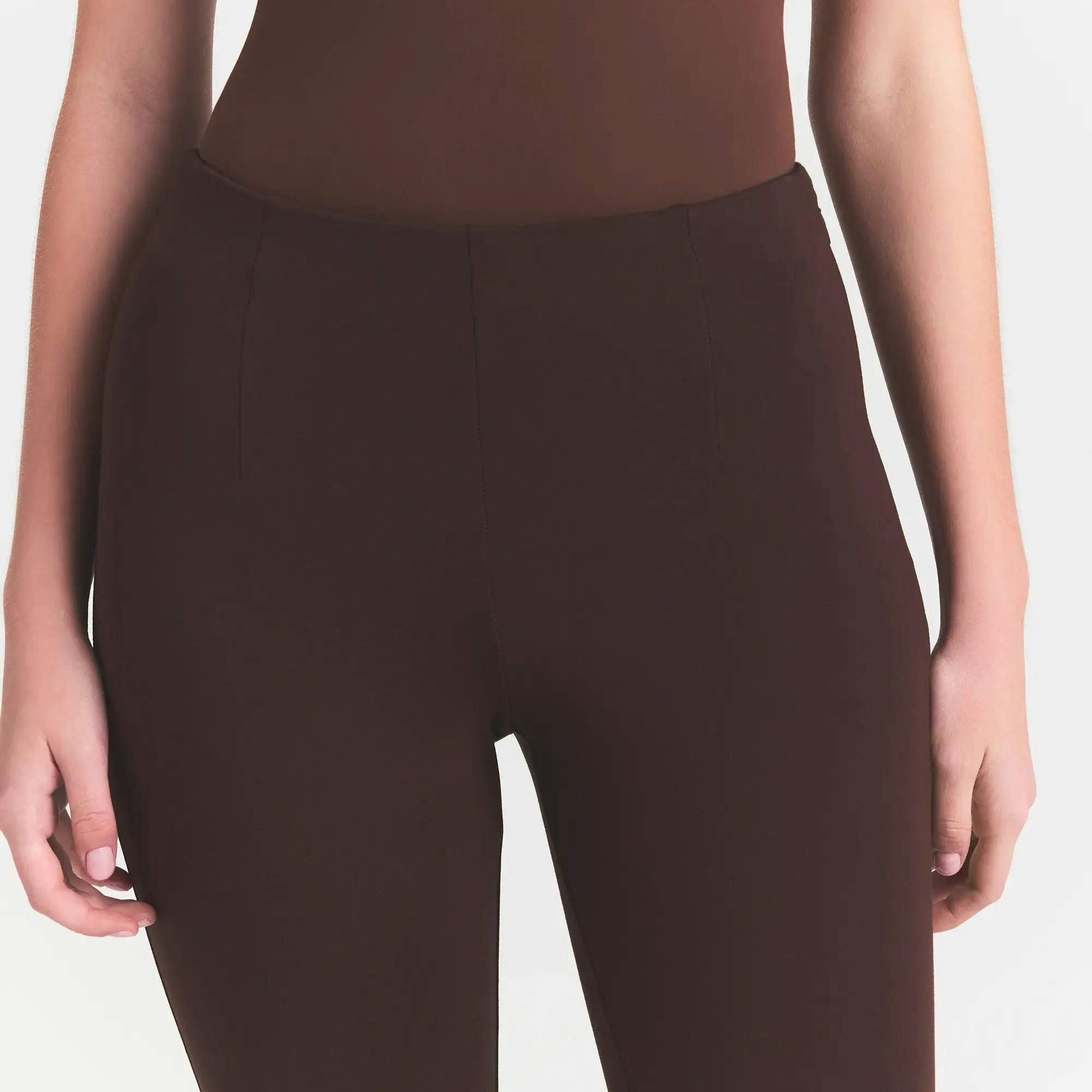 THE ESSENTIAL COLLECTION HIGH-WAISTED CROPPED KICK FLARE PANT | ESPRESSO ON A MODEL FRONT VIEW @ | FOCUS: 0.0, 1.0, 0.9 