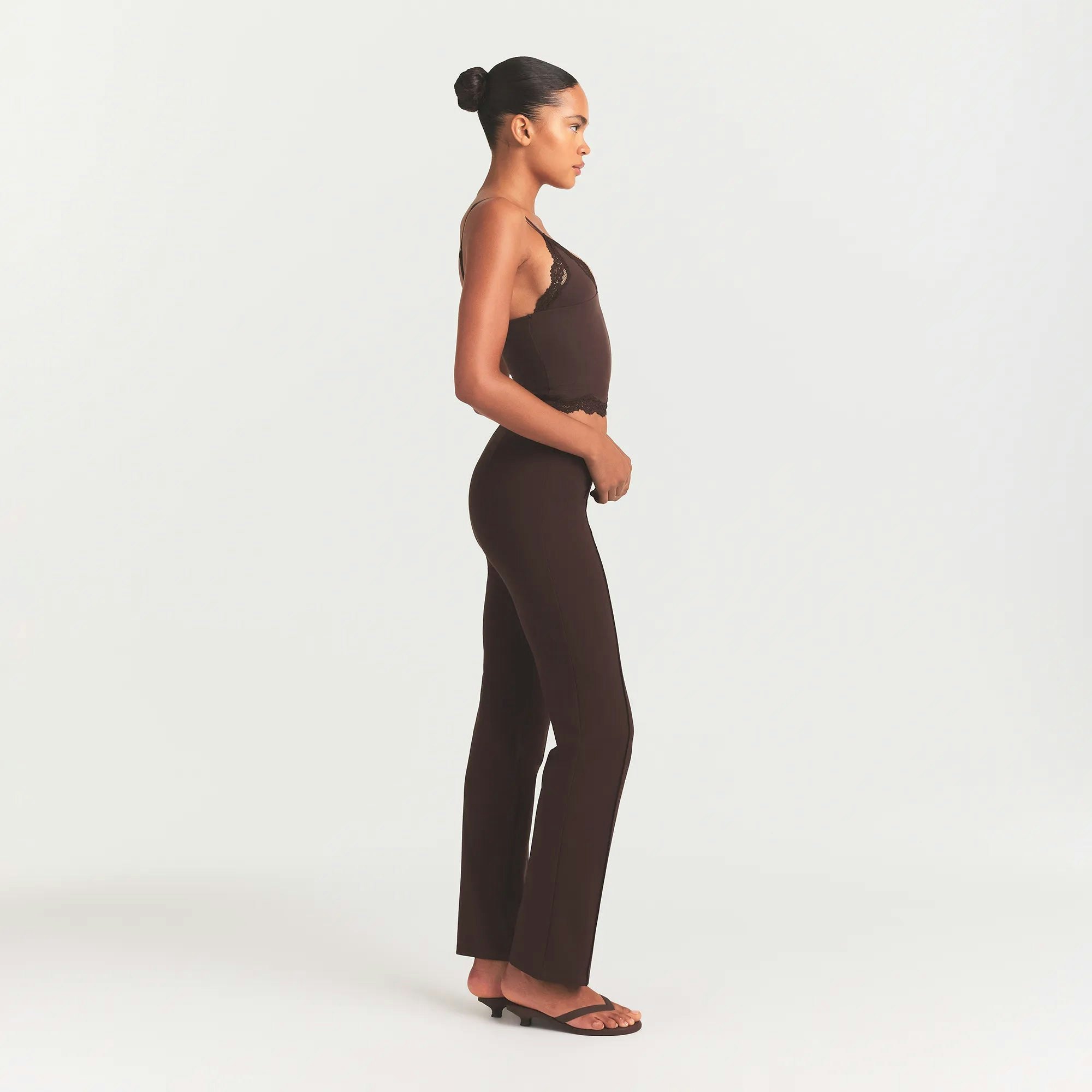 THE ESSENTIAL COLLECTION HIGH-WAISTED PINTUCK STRAIGHT PANT | ESPRESSO ON A MODEL SIDE VIEW @ | FOCUS: 0.0, 1.0, 0.9