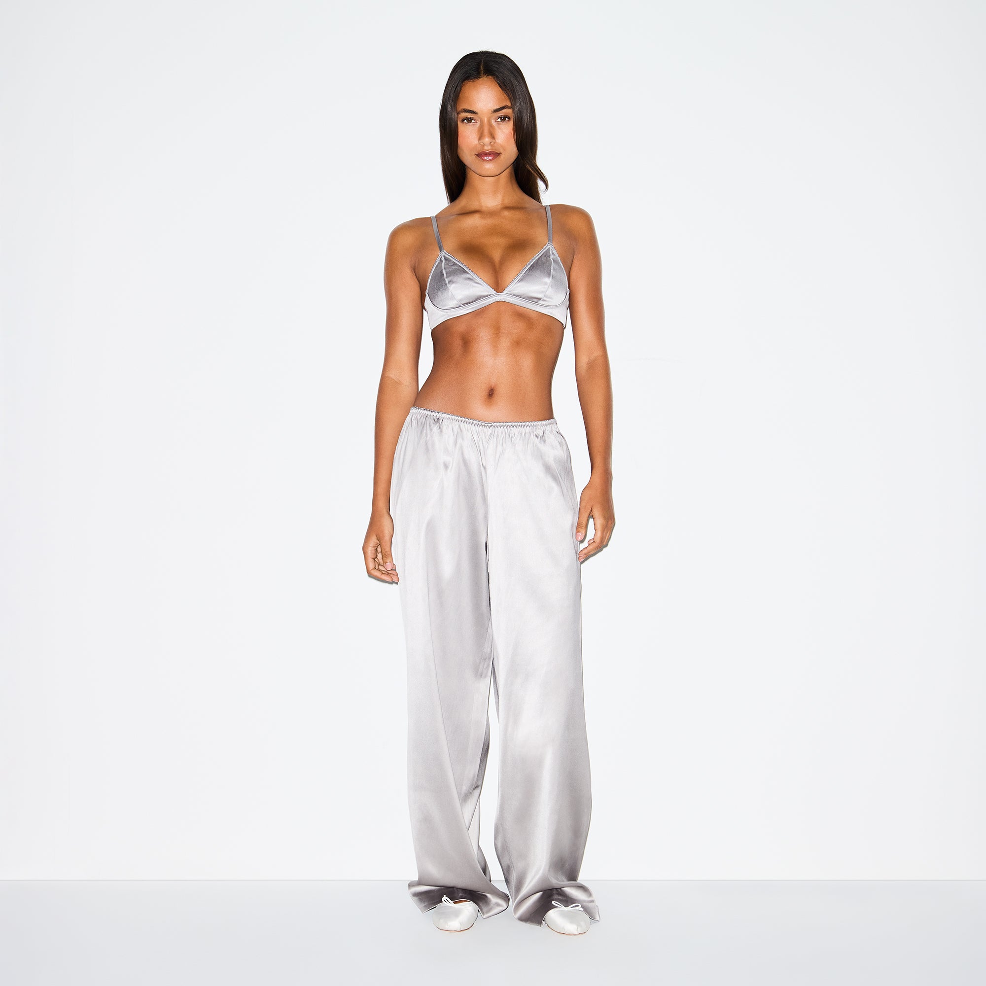 HEAVYWEIGHT SATIN WIDE LEG PANT | MIRROR ON A MODEL FRONT VIEW @ | FOCUS: 0.0, 1.0, 0.9