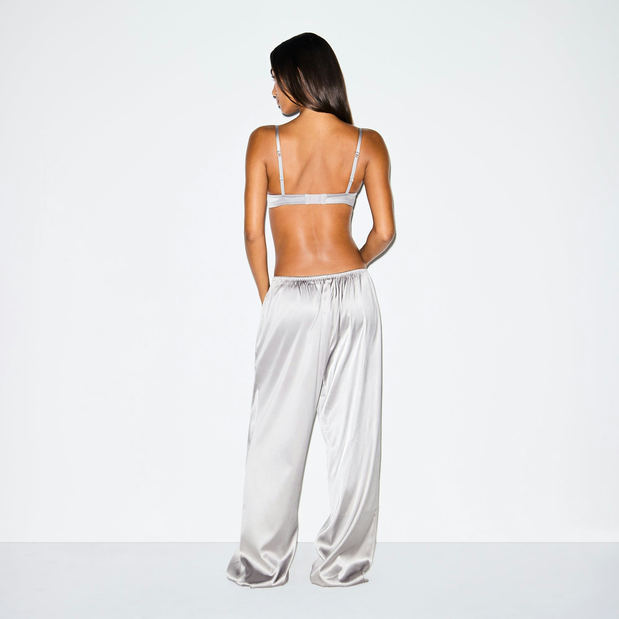 HEAVYWEIGHT SATIN WIDE LEG PANT | MIRROR ON A MODEL BACK VIEW @ | FOCUS: 0.0, 1.0, 0.9