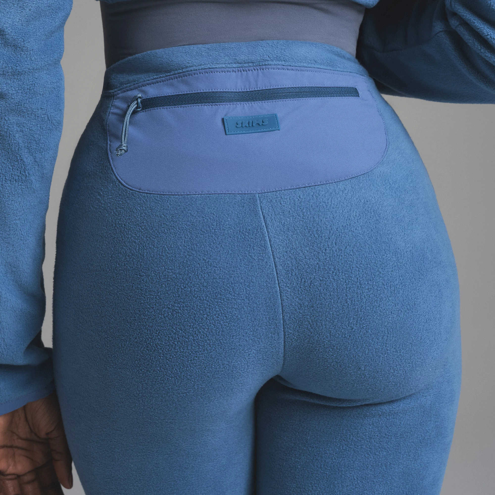 FLEECE LOUNGE PANT AZURE ADDITIONAL FABRIC DETAILS