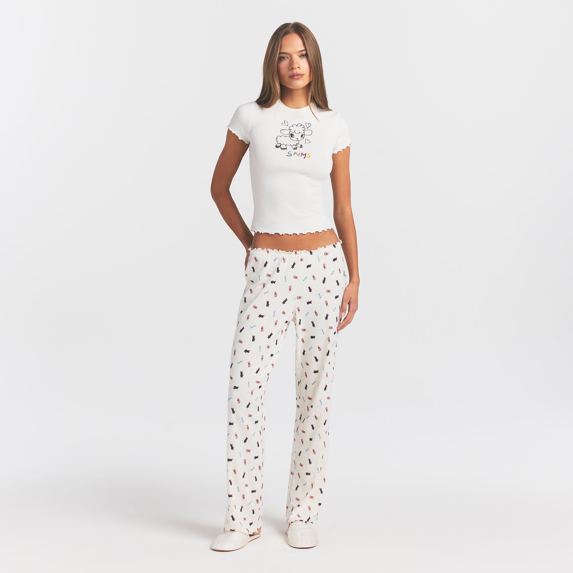 LOGO POINTELLE STRAIGHT LEG PANT | MARBLE TOSSED BUNNY ON A MODEL FRONT VIEW