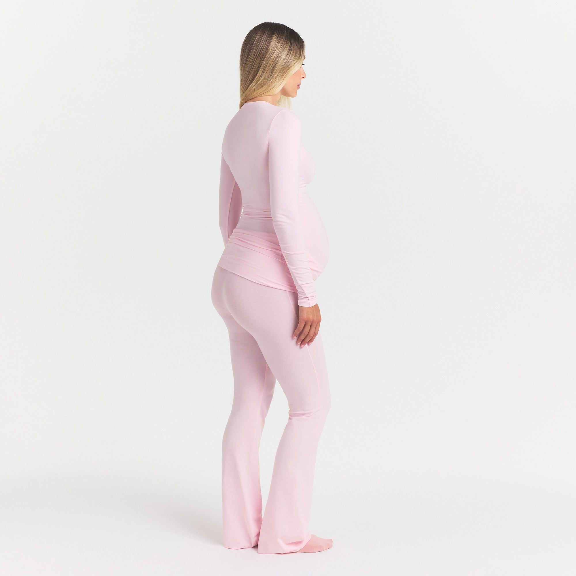 COTTON JERSEY MATERNITY FOLDOVER PANT | CHERRY BLOSSOM ON A MODEL SIDE VIEW @ | FOCUS: 0.0, 1.0, 0.9