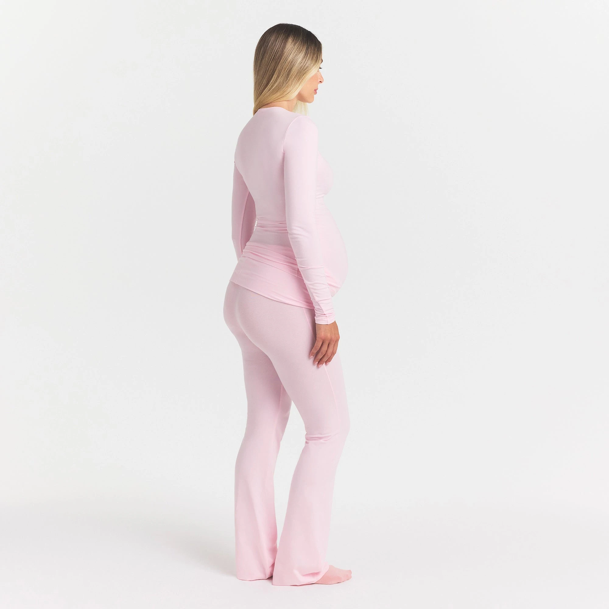 COTTON JERSEY MATERNITY FOLDOVER PANT | CHERRY BLOSSOM ON A MODEL SIDE VIEW @ | FOCUS: 0.0, 1.0, 0.9