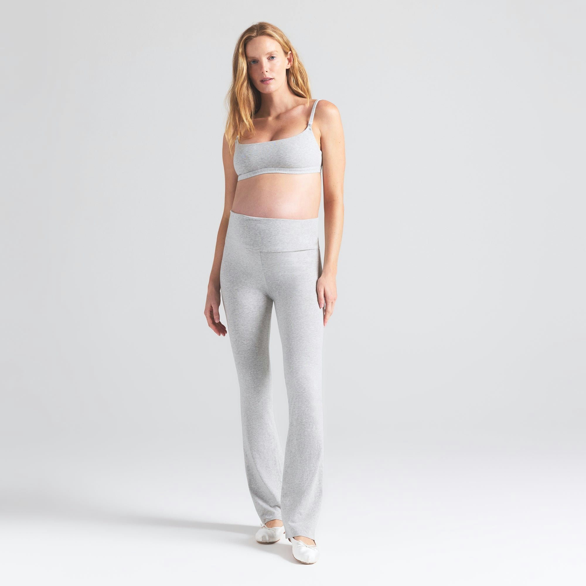 COTTON JERSEY MATERNITY FOLDOVER PANT | LIGHT HEATHER GREY ON A MODEL FRONT VIEW | FOCUS: 0.0, 1.0, 0.9