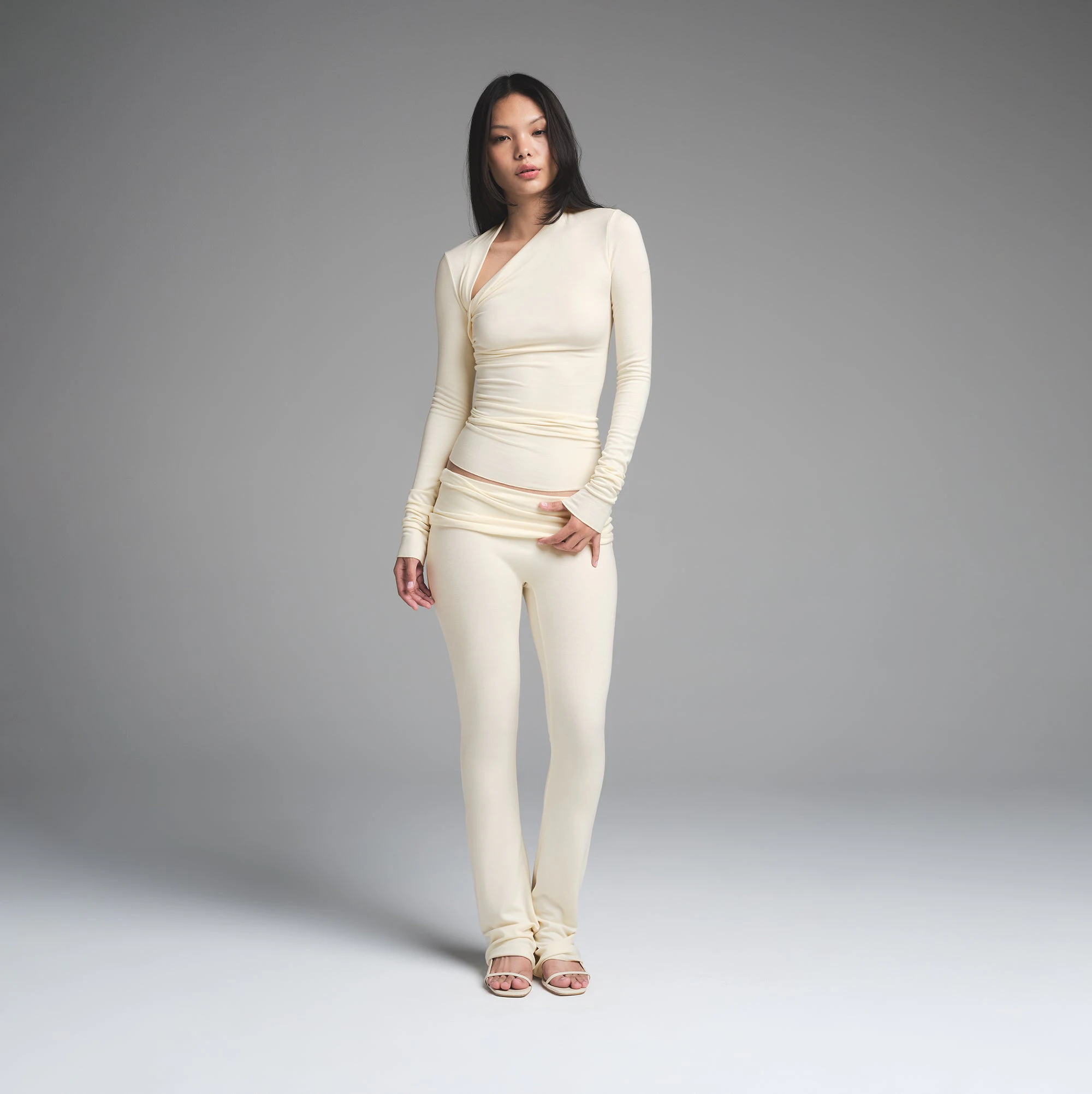 SKIMS CLOUD FOLDOVER PANT | ECRU ON A MODEL FRONT VIEW | FOCUS: 0.0, 1.0, 0.9