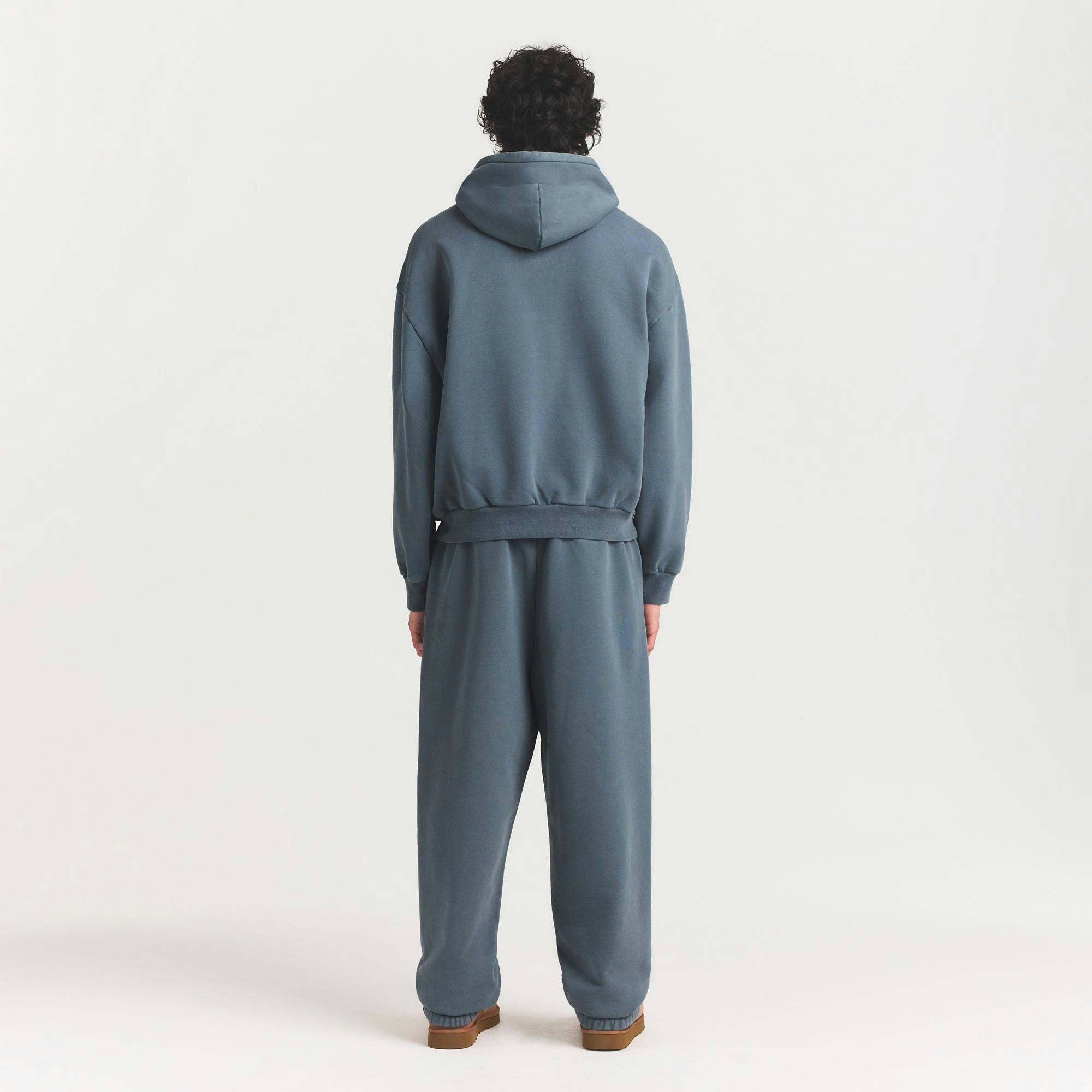 HEAVYWEIGHT FLEECE MENS STRAIGHT LEG PANT | KYANITE ON A MODEL FRONT VIEW @ | FOCUS: 0.0, 1.0, 0.9