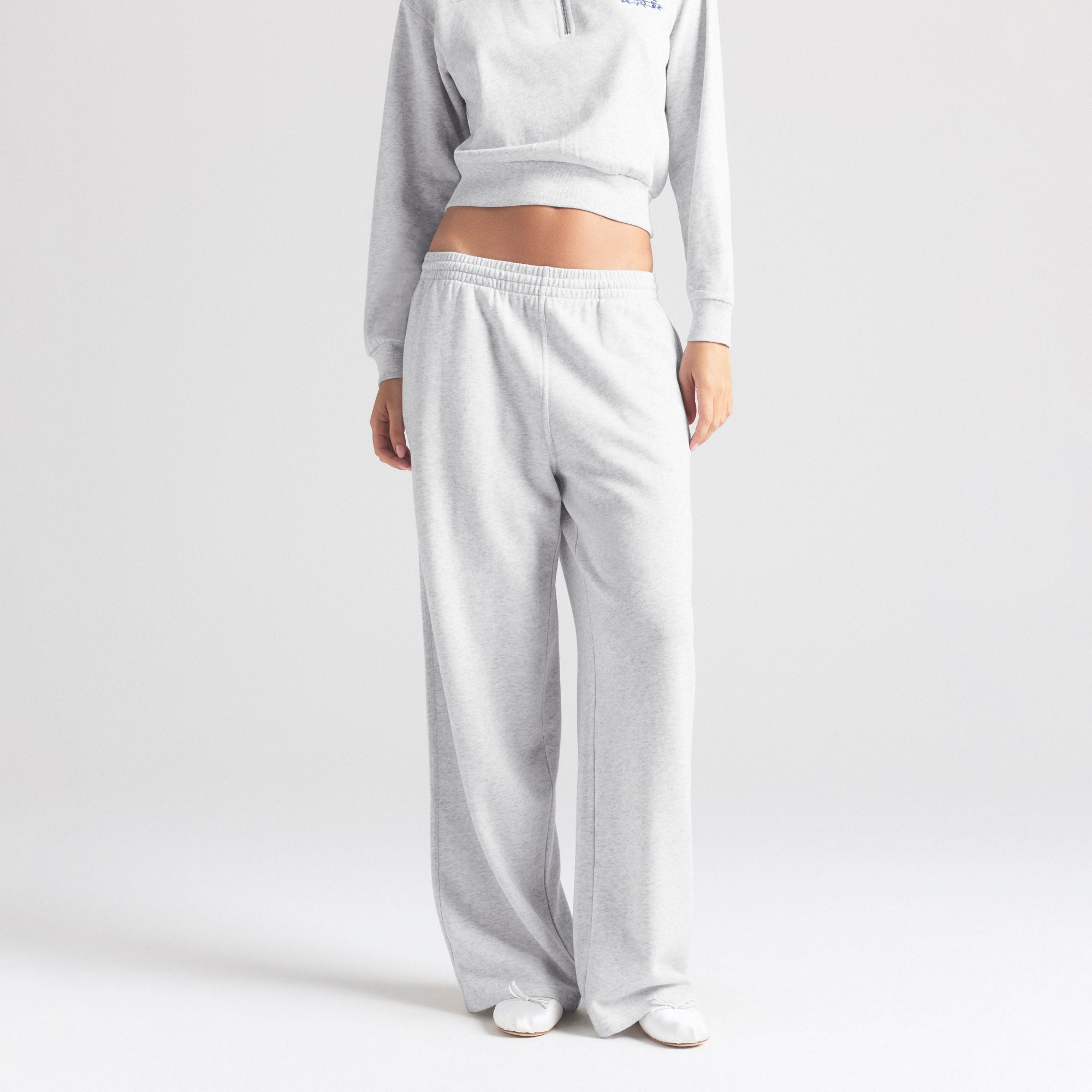 【関税込み】SKIMS グレー Lightweight Fleece ショートパンツ LIGHTWEIGHT FLEECE SHORT | LIGHT HEATHER GREY