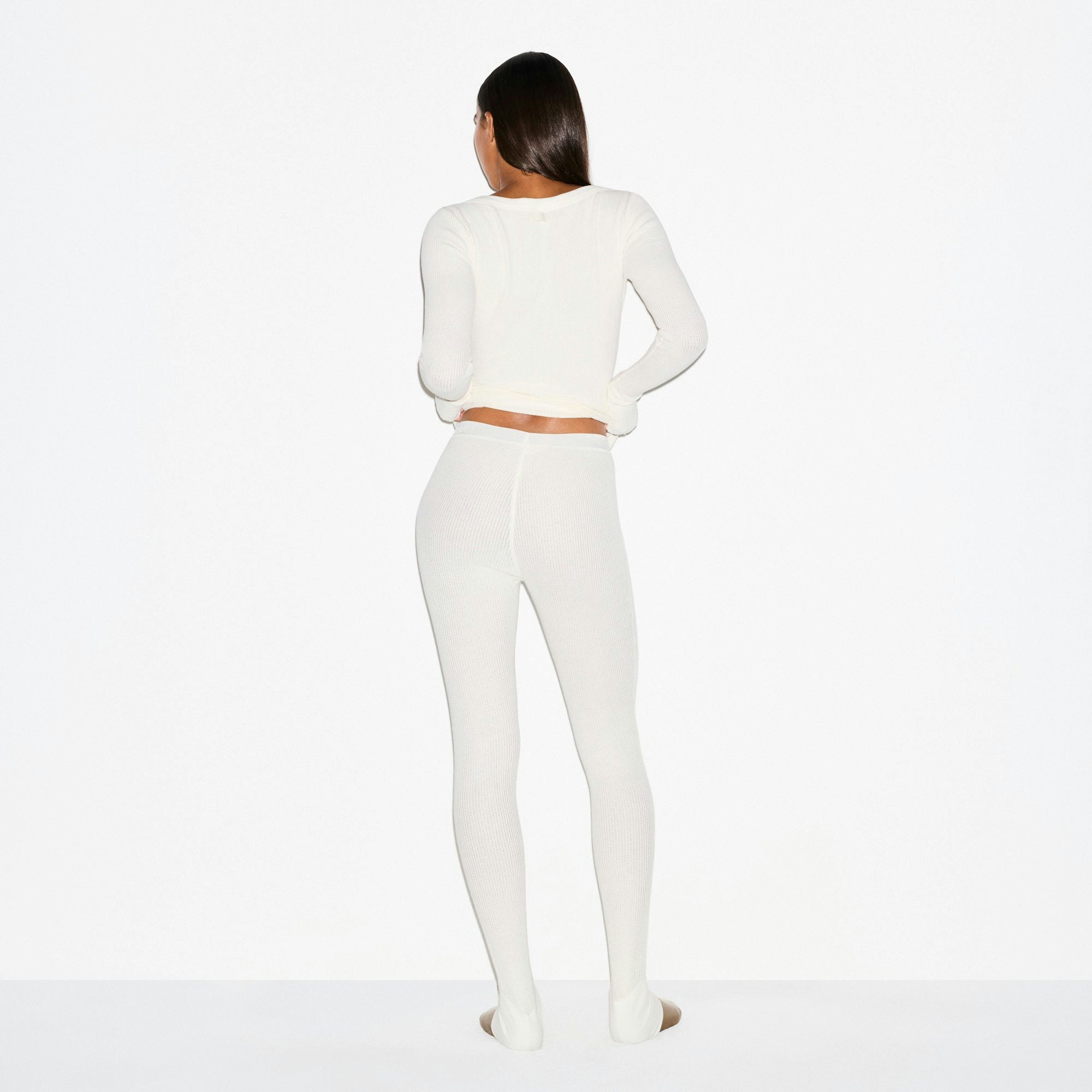 HEAVY WAFFLE BUTTON FRONT LEGGING | IVORY ON A MODEL FRONT VIEW @ | FOCUS: 0.0, 1.0, 0.9