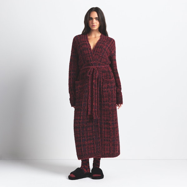 COZY KNIT UNISEX ROBE | MERLOT NAVY PLAID ON A MODEL FRONT VIEW @ | FOCUS: 0.0, 1.0, 0.9
