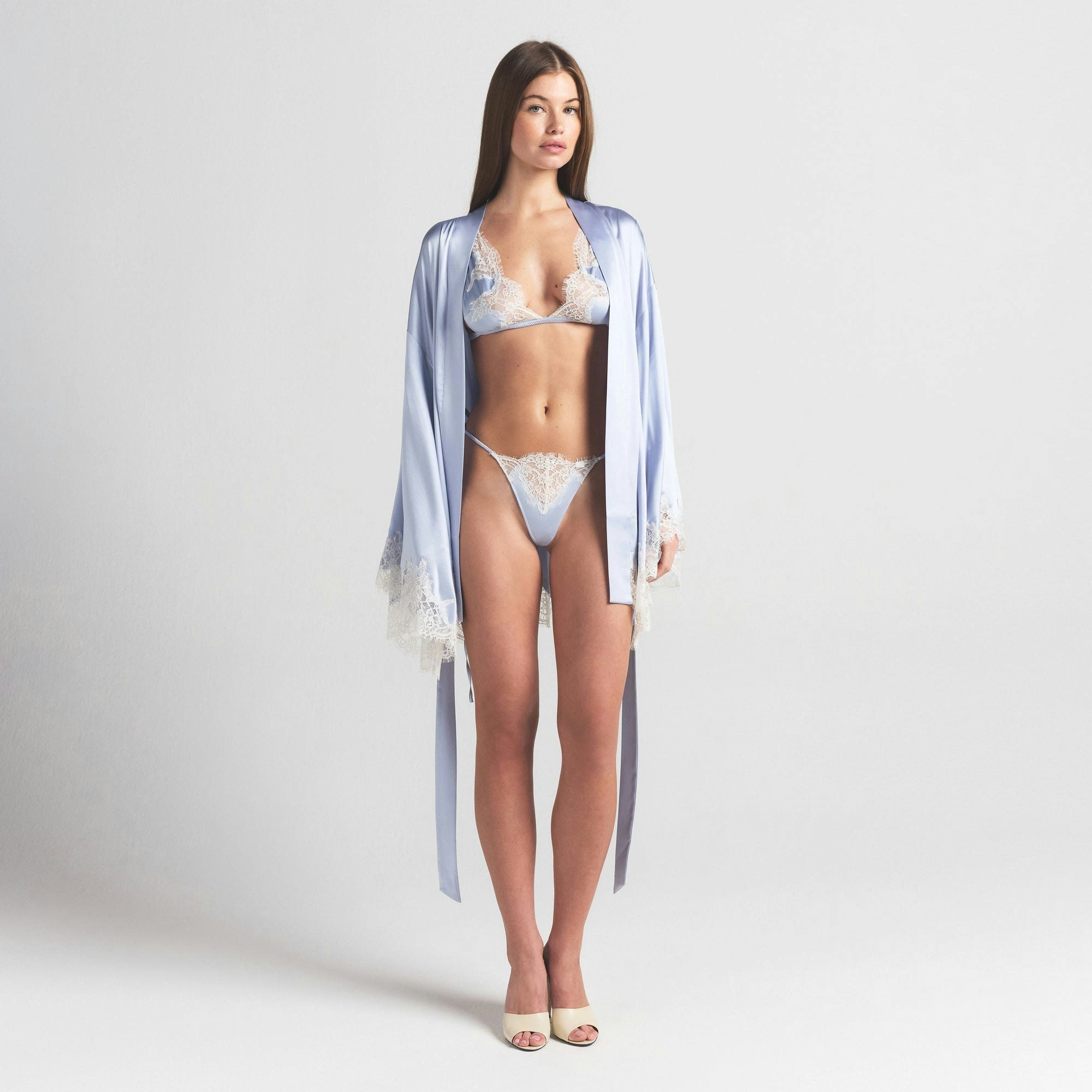 SILK LACE ROBE | PERIWINKLE CONTRAST ON A MODEL FRONT VIEW @ | FOCUS: 0.0, 1.0, 0.9
