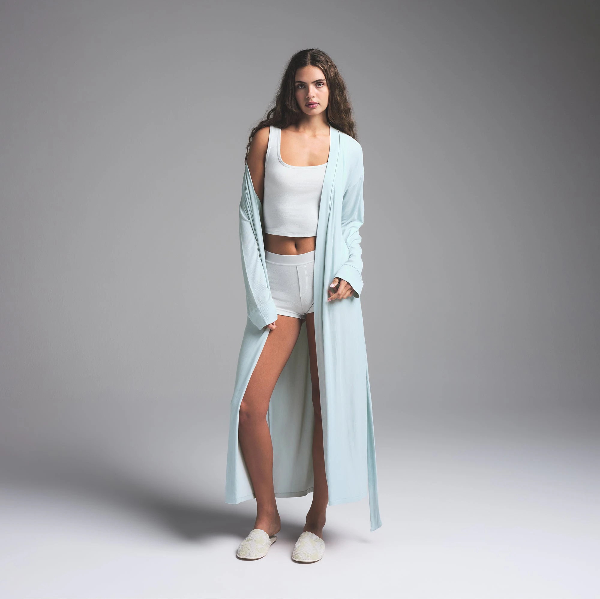 SOFT LOUNGE LONG ROBE | FROST ON A MODEL SIDE VIEW