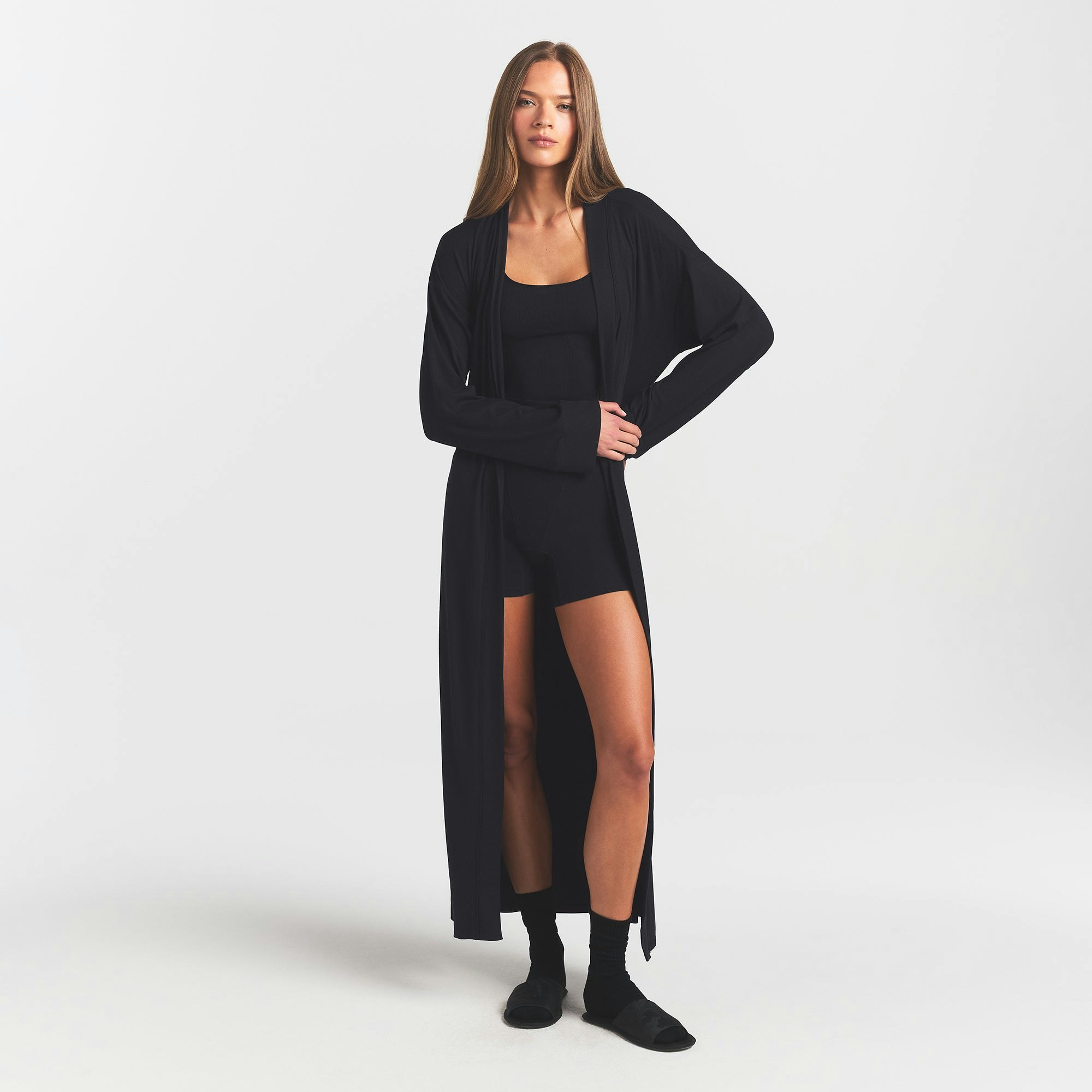 SOFT LOUNGE LONG ROBE | ONYX ON A MODEL FRONT VIEW @ | FOCUS: 0.0, 1.0, 0.9
