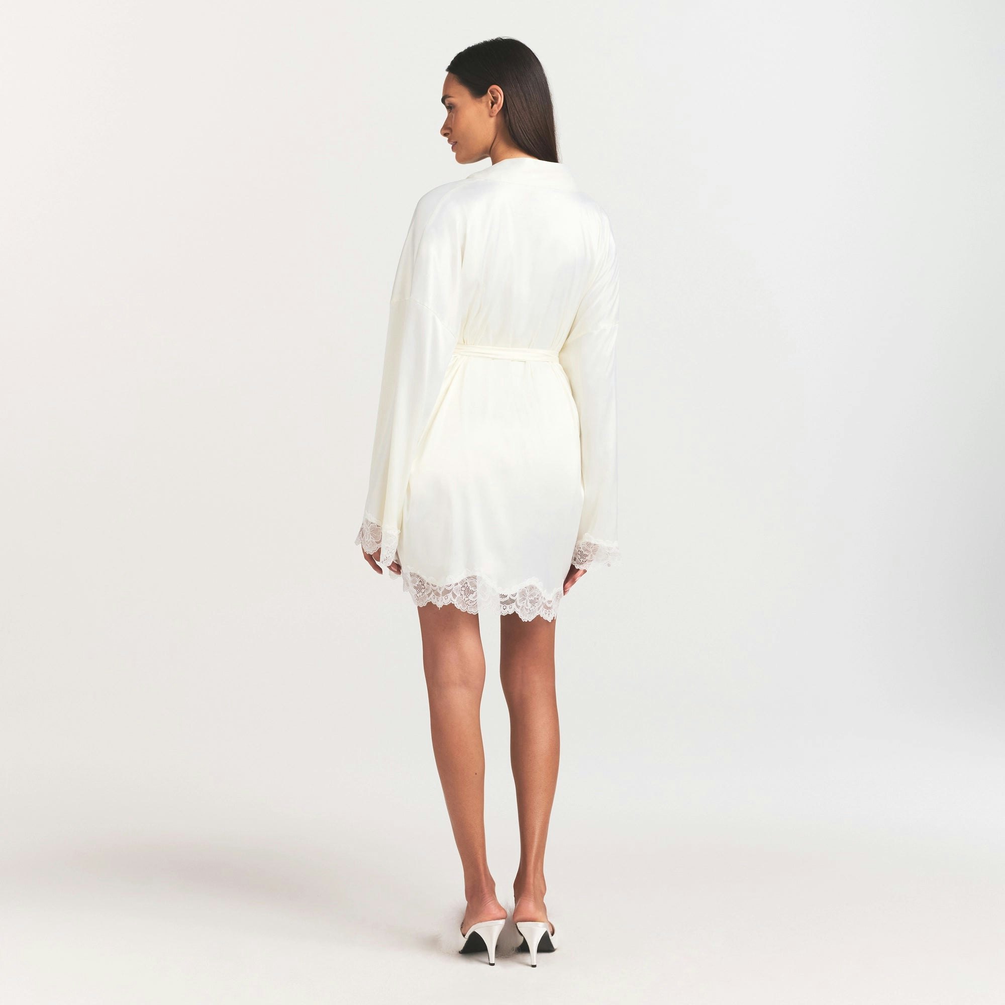 WOVEN SHINE LACE ROBE | IVORY ON A MODEL FRONT VIEW @ | FOCUS: 0.0, 1.0, 0.9