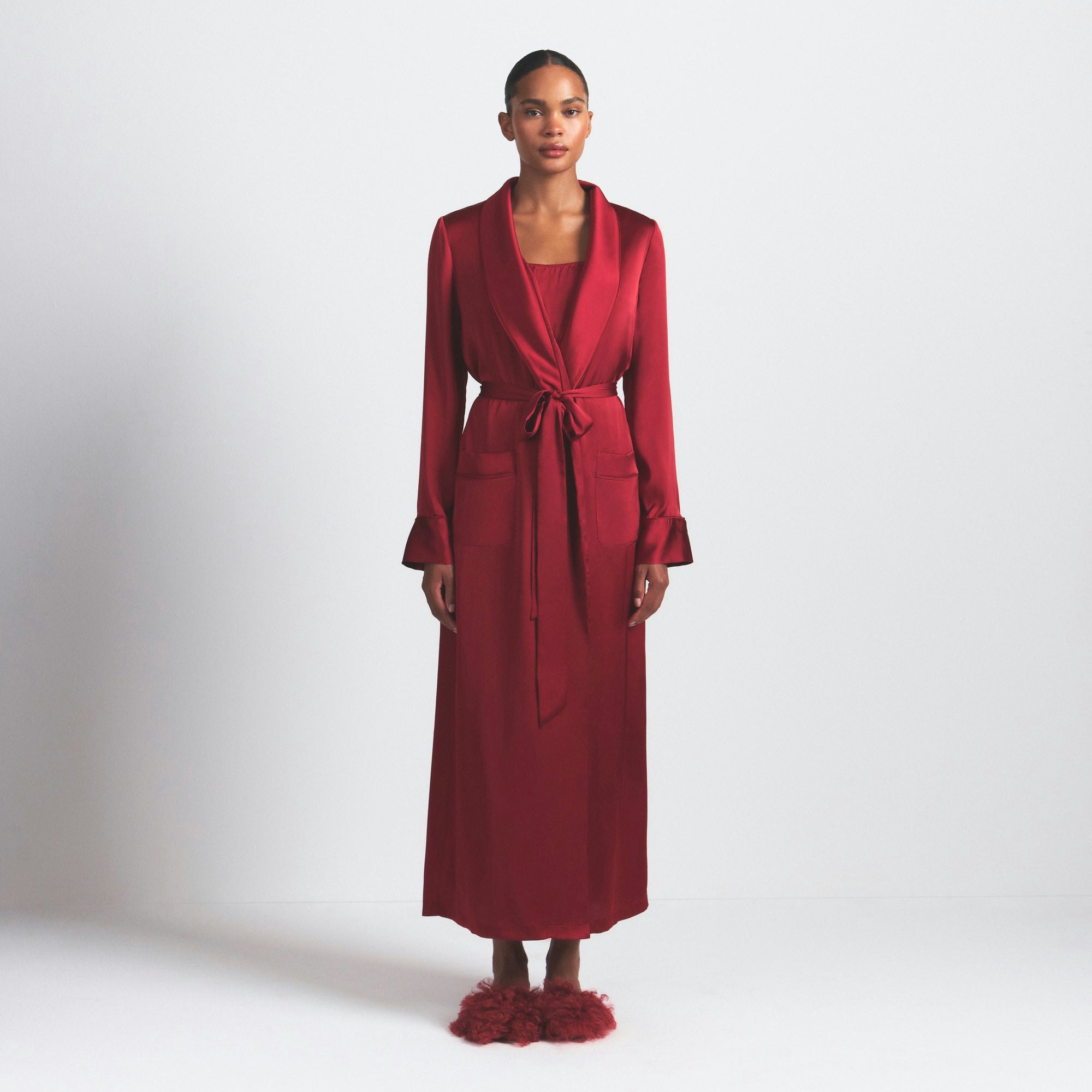 WOVEN SHINE LONG ROBE | BRICK ON A MODEL FRONT VIEW @ | FOCUS: 0.0, 1.0, 0.9