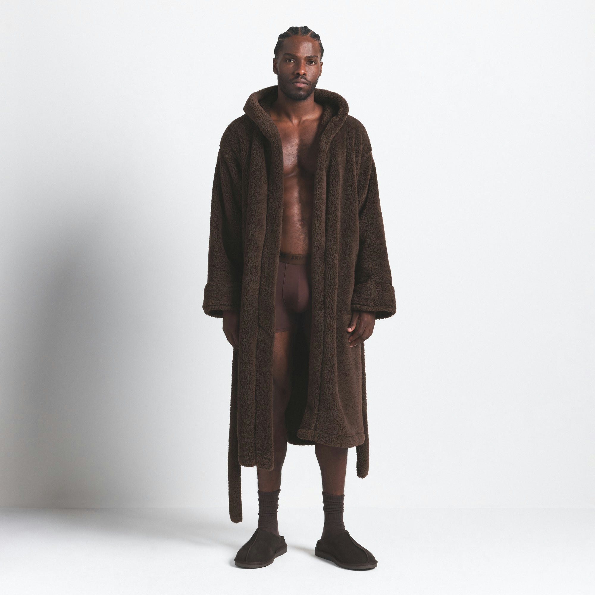 PLUSH MENS ROBE | ESPRESSO ON A MODEL FRONT VIEW @ | FOCUS: 0.0, 1.0, 0.9
