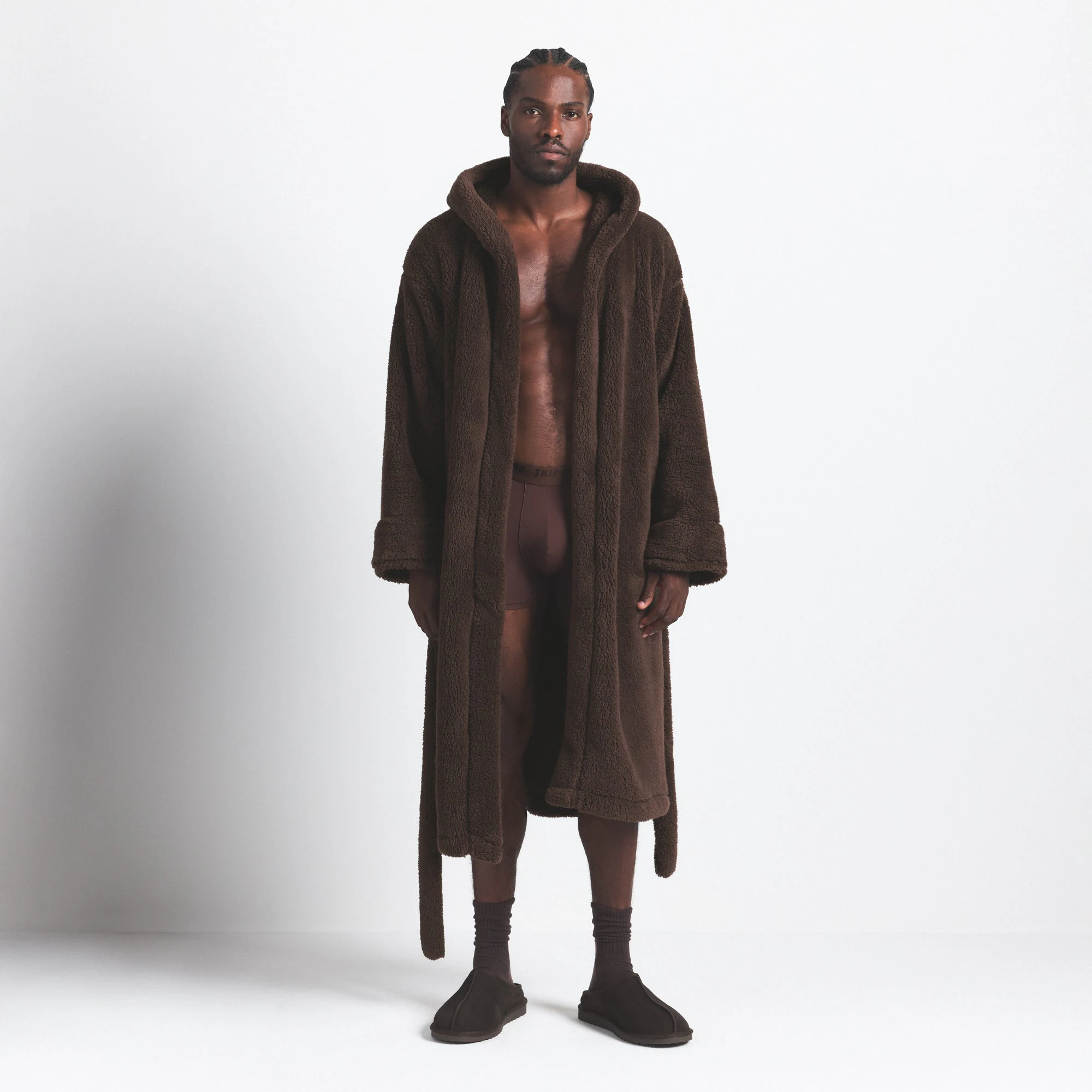 PLUSH MENS ROBE | ESPRESSO ON A MODEL FRONT VIEW @ | FOCUS: 0.0, 1.0, 0.9