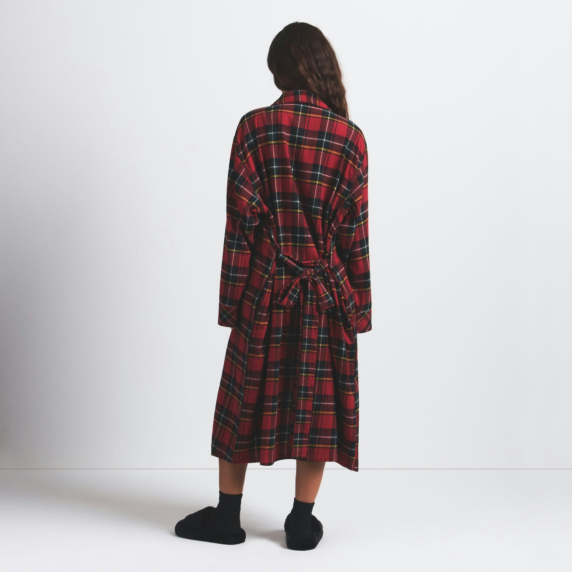 FLANNEL SLEEP LONG ROBE | RED HOLIDAY PLAID ON A MODEL FRONT VIEW @ | FOCUS: 0.0, 1.0, 0.9