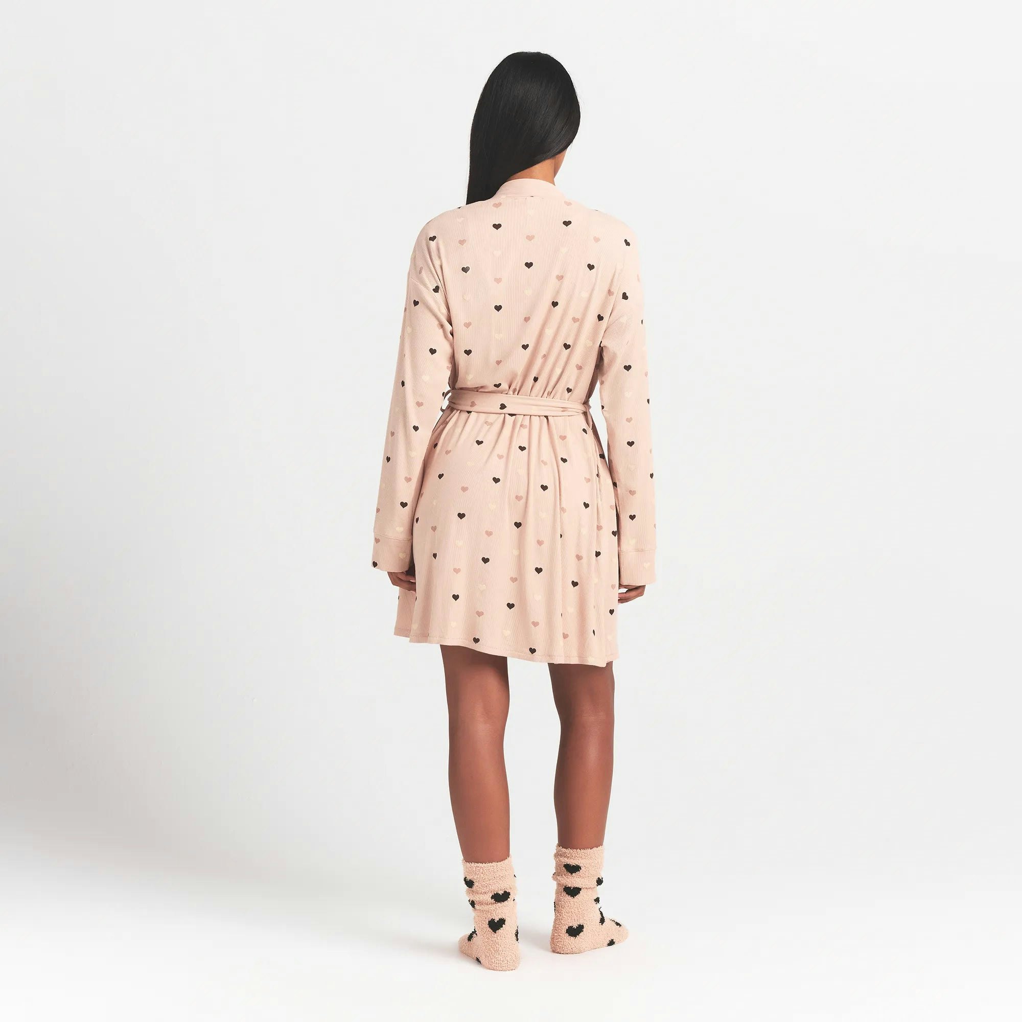 SOFT LOUNGE ROBE | MICA MINI HEART HALFDROP ON A MODEL BACK VIEW @ | FOCUS: 0.0, 1.0, 0.9