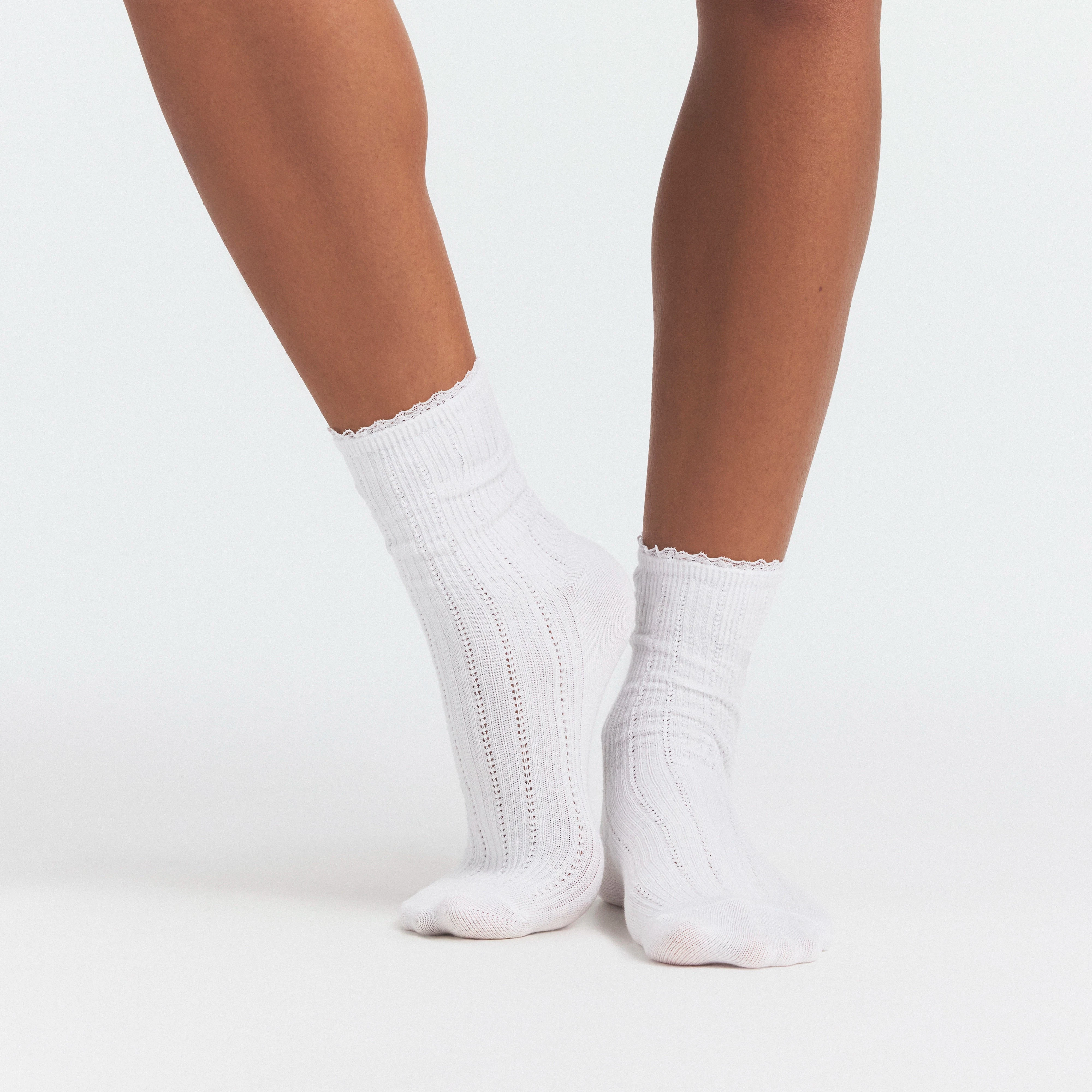 TEXTURED SOCK 3-PACK | BLUE BANDANA MULTI ON A MODEL FRONT VIEW