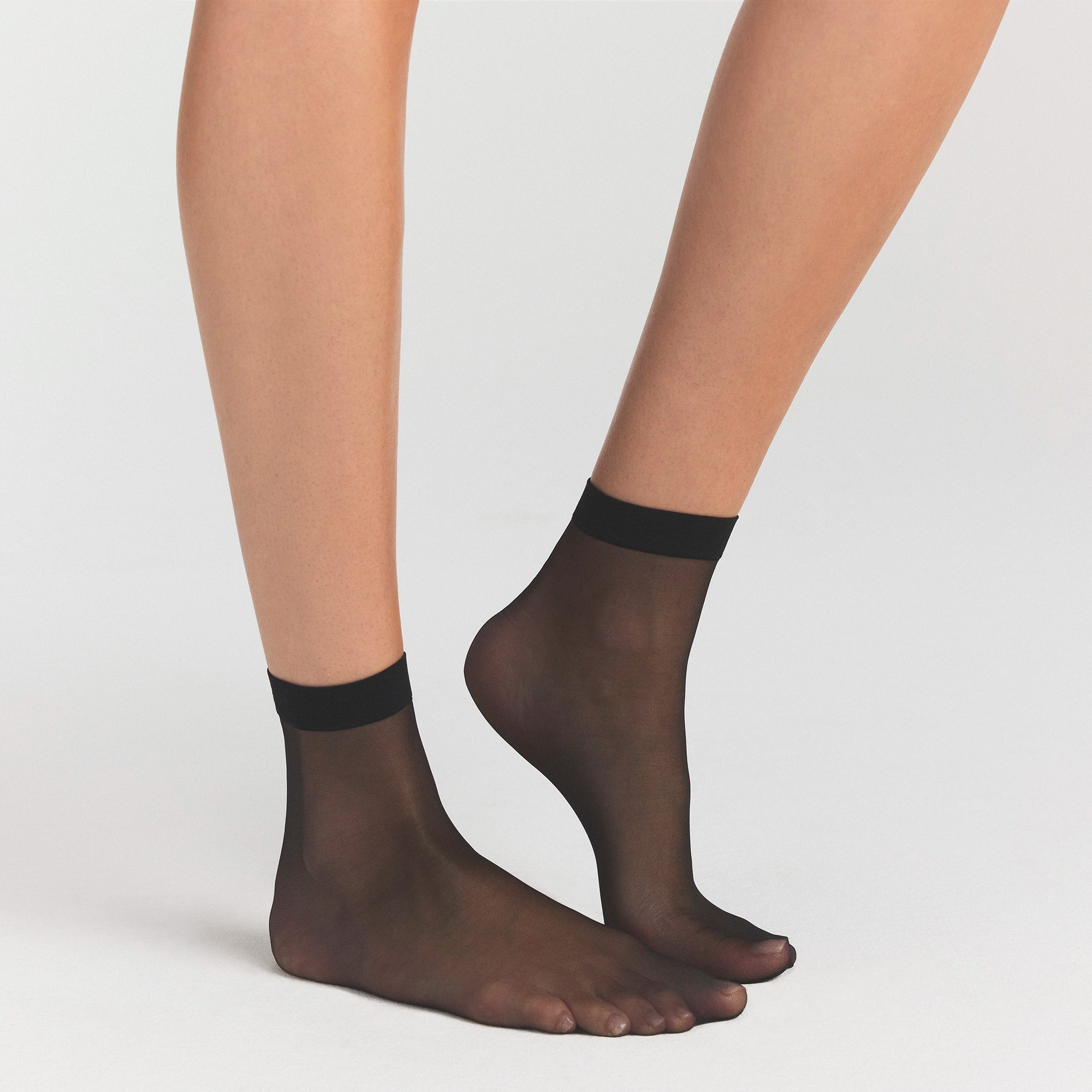 HOSIERY SHEER CREW SOCK 2-PACK | ONYX ON A MODEL FRONT VIEW @ | FOCUS: 0.0, 1.0, 0.9
