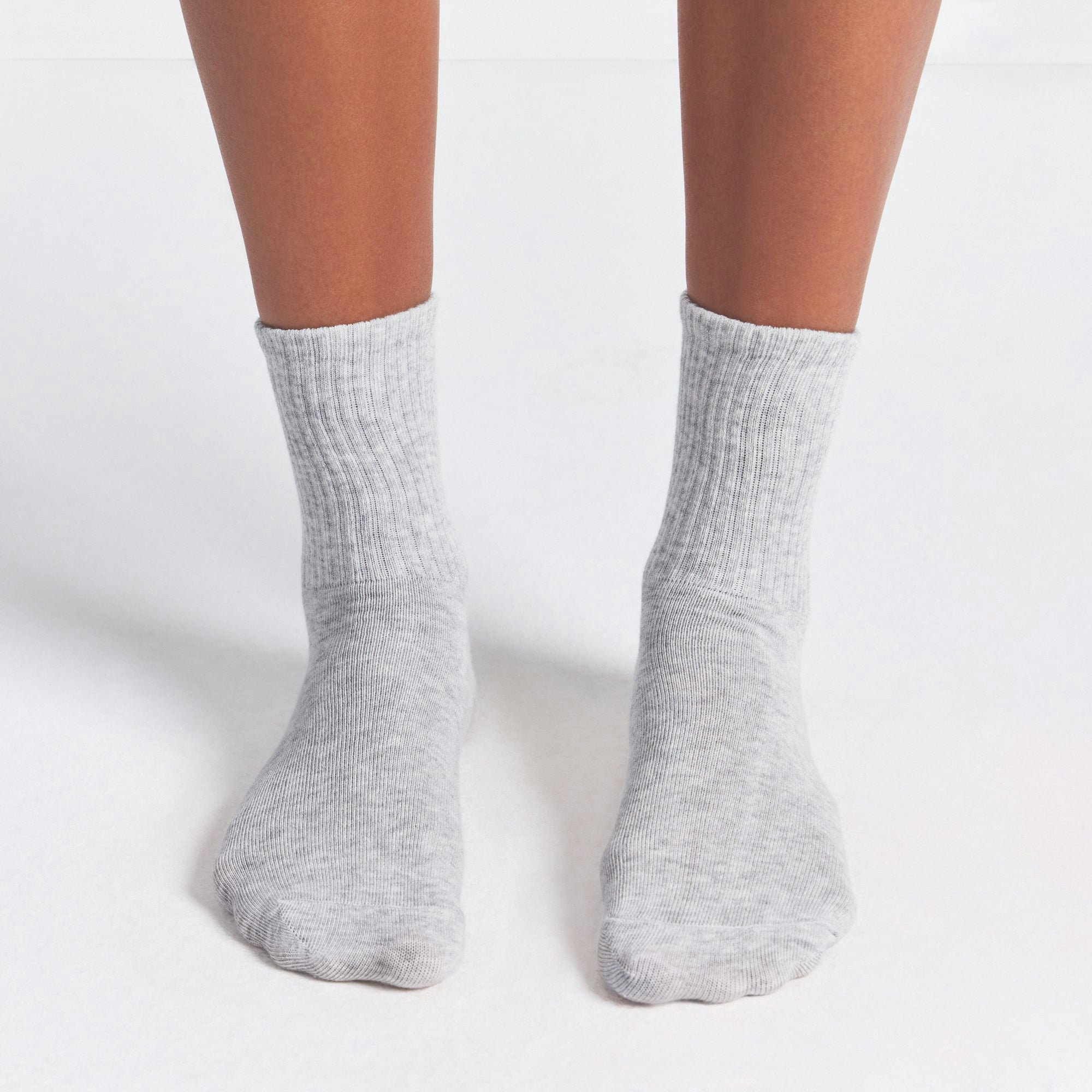RIBBED CREW SOCK 3-PACK | ZEN BABY DEER MULTI ON A MODEL SIDE VIEW @ | FOCUS: 0.0, 1.0, 0.9