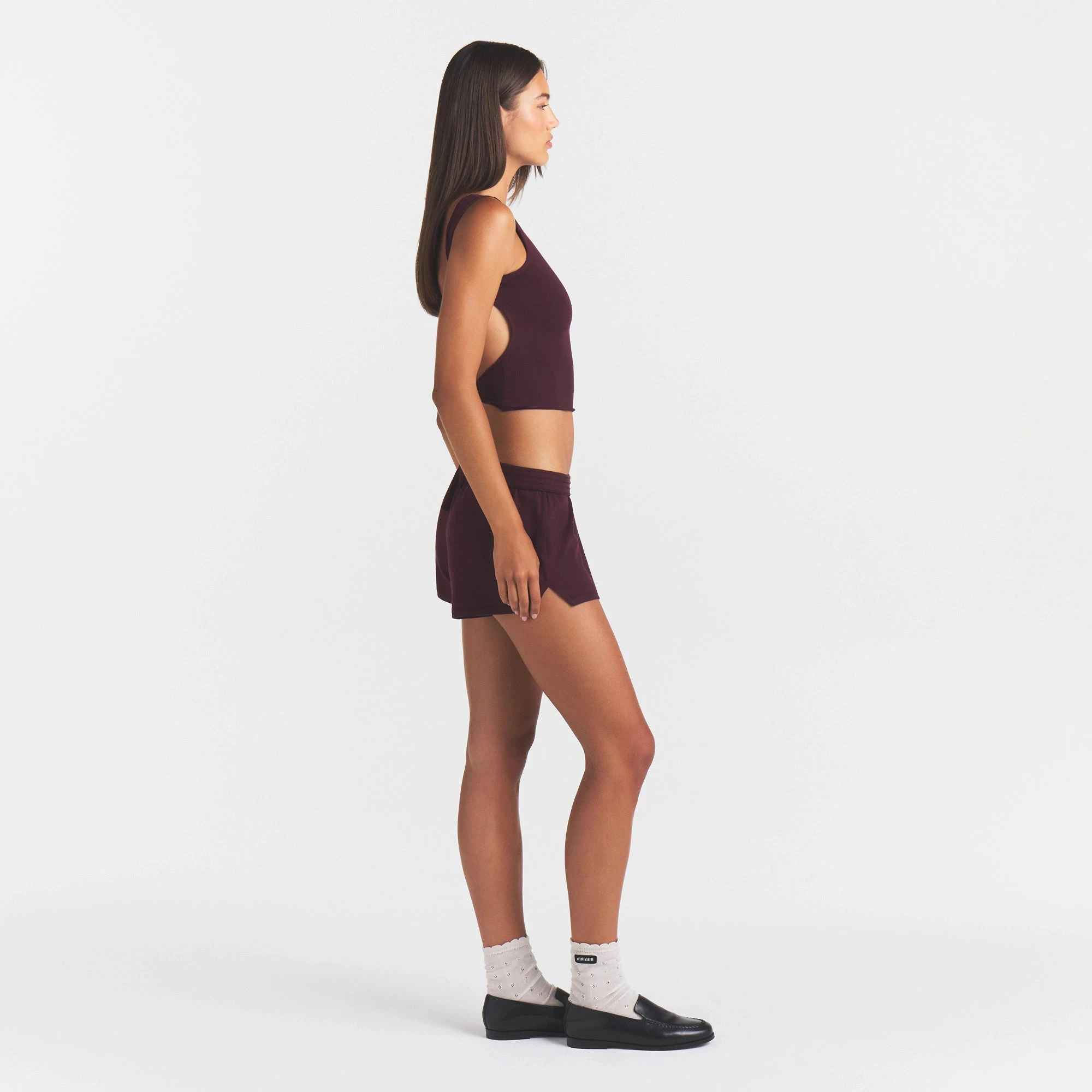 COTTON JERSEY TIE BACK TANK | CURRANT ON A MODEL | FOCUS: 0.0, 1.0, 0.9