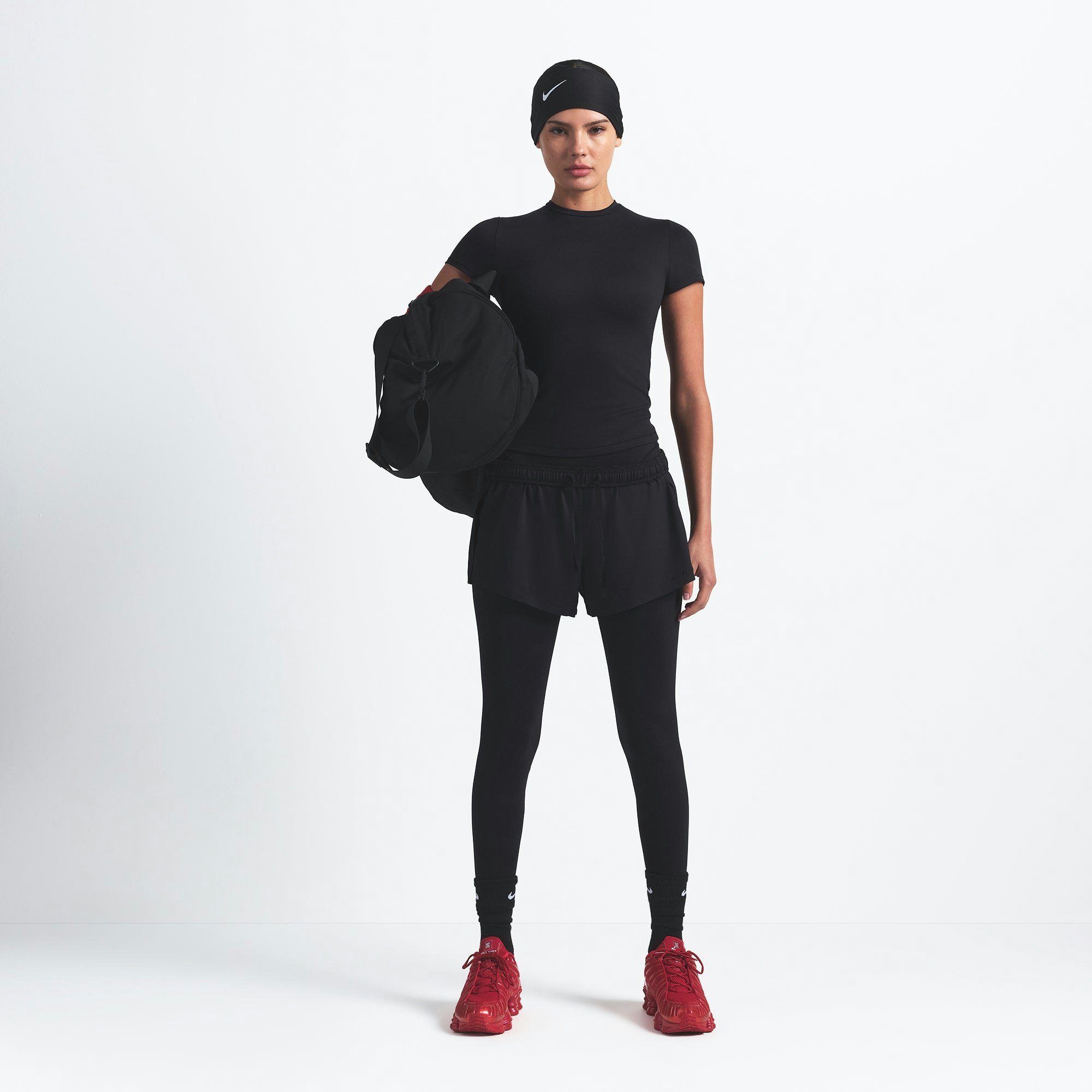 NikeSKIMS AIRY MINI SHORT | OBSIDIAN ON A MODEL FRONT VIEW @ | FOCUS: 0.9, 0.1, 0.7